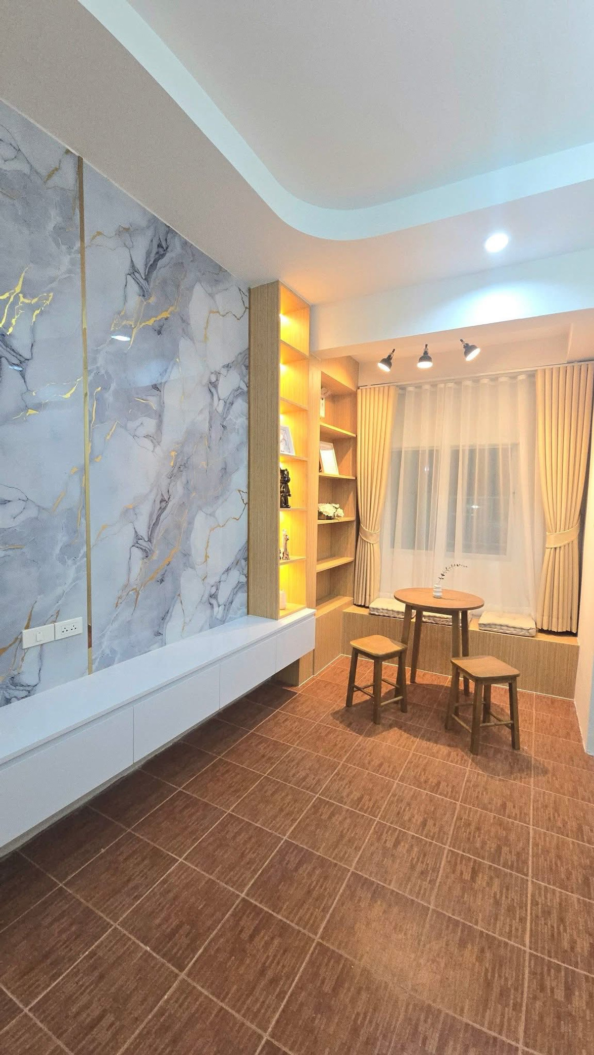 ทาวน์เฮ้าส์ 25 ตร.วา. พัทยาเหนือ / 2 ห้องนอน (ขาย), Townhouse 25 sq m North Pattaya  / 2 Bedrooms (FOR SALE) BEWN112