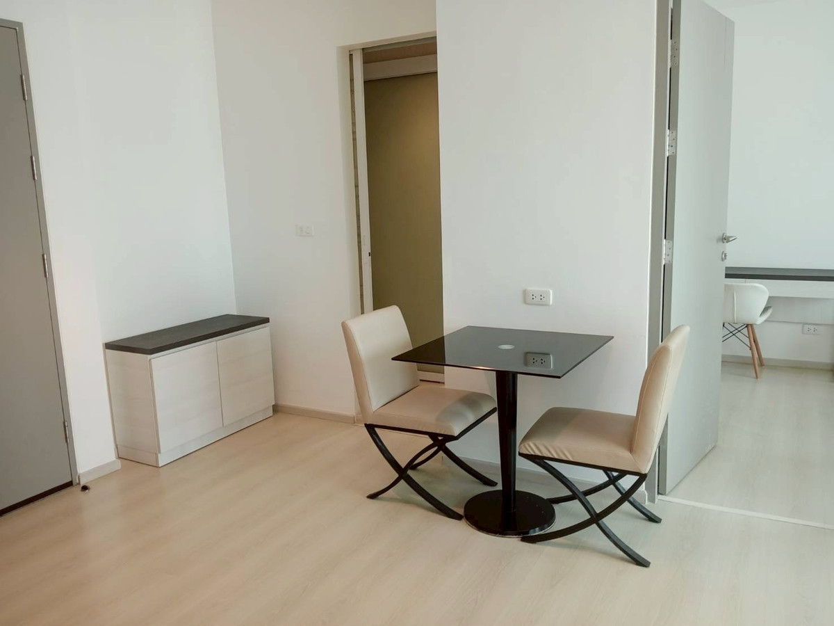 Life Ratchadapisek / 2 Bedrooms (SALE WITH TENENT), ไลฟ์ รัชดาภิเษก / 2 ห้องนอน (ขายพร้อมผู้เช่า) JSMN057