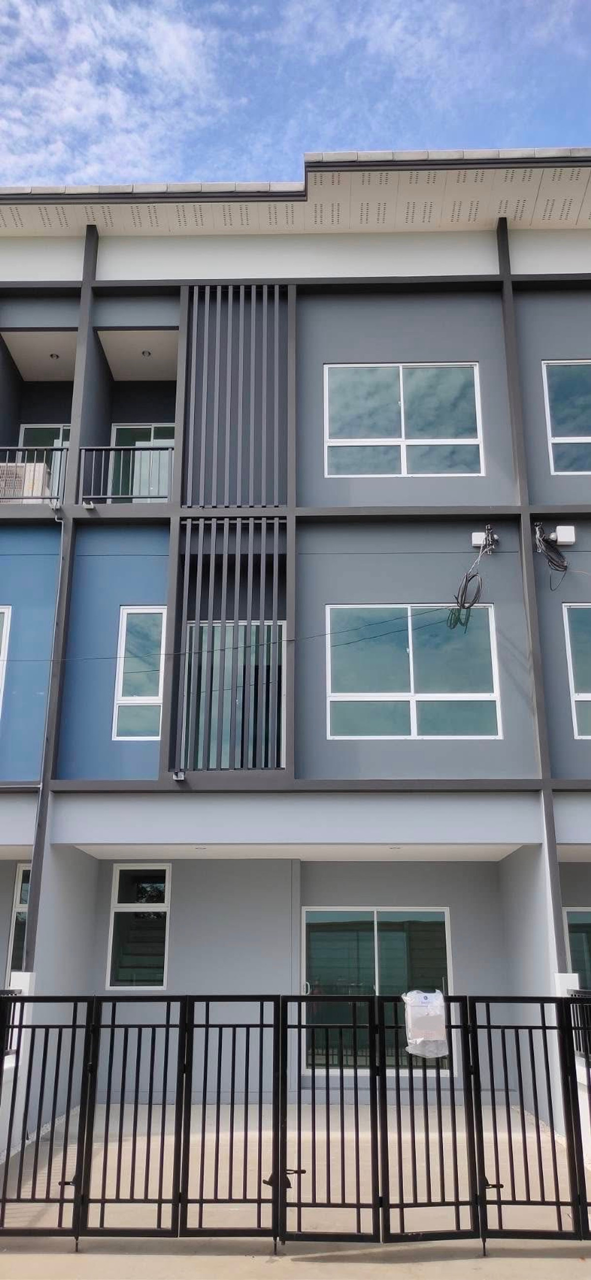 สัมมากร อเวนิว สุวรรณภูมิ / 4 ห้องนอน (ขาย), Sammakorn Avenue Suwannaphum / 4 Bedrooms (FOR SALE) BZD157