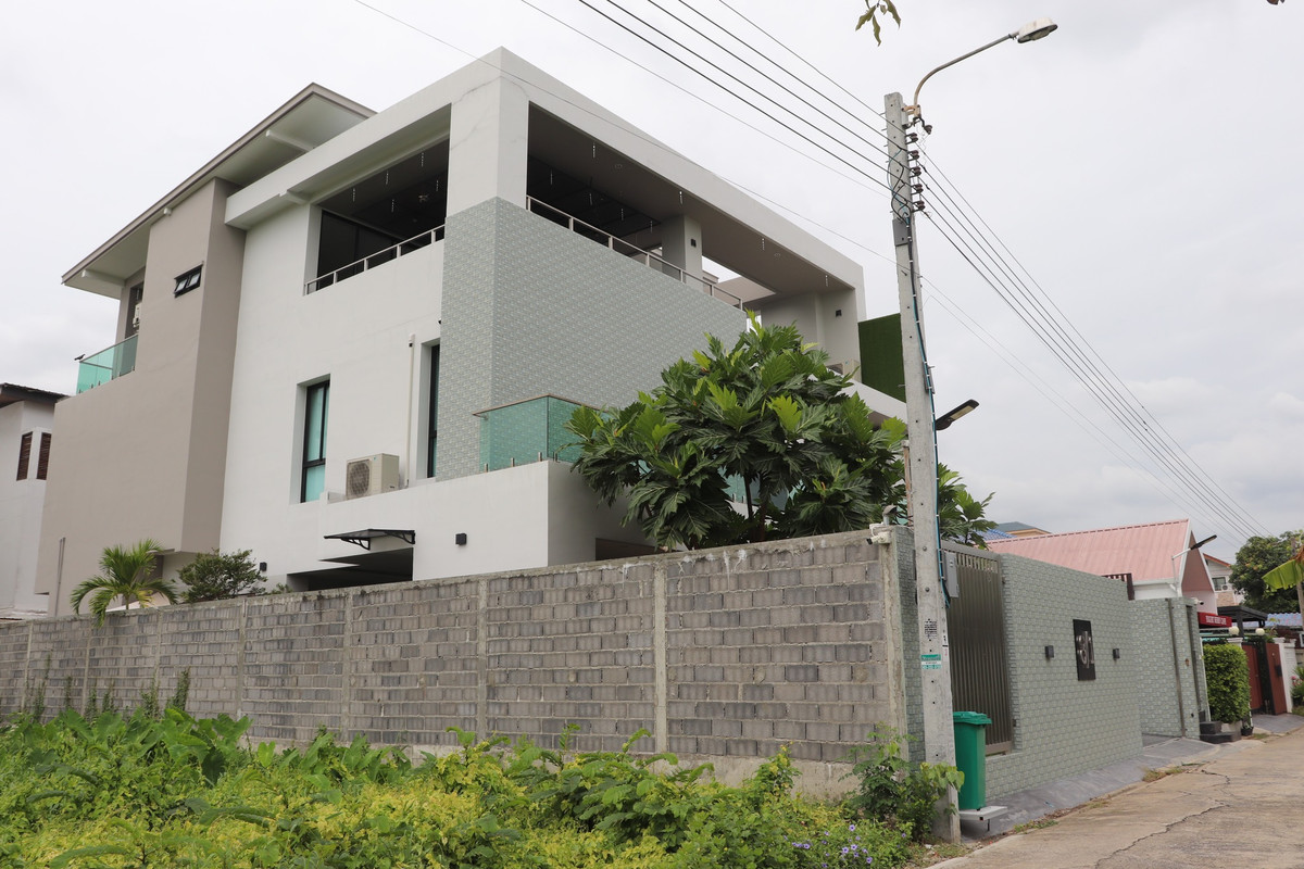 บ้านเดี่ยว ลาดพร้าว71 ซอยสังคมสงเคาะห์ 16 / 3 ห้องนอน (ขาย), Detached house, Ladprao 71, Soi Sangkomsongkroh 16 / 3 Bedrooms (FOR SALE) FAHS047