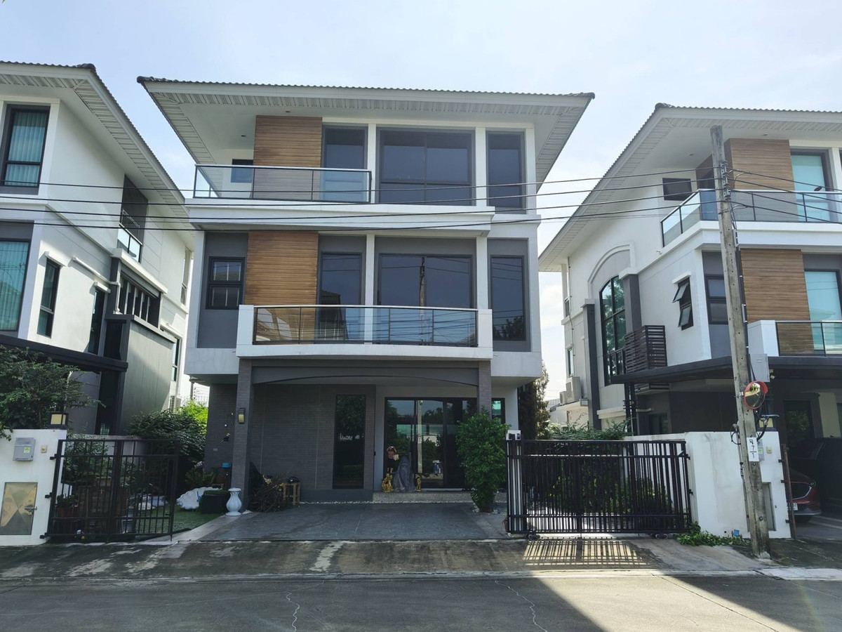 ศุภาลัย เอสเซ้นส์ ลาดพร้าว / 6 ห้องนอน (ขาย), Supalai Essence Ladprao / 6 Bedrooms (FOR SALE) FAHS052