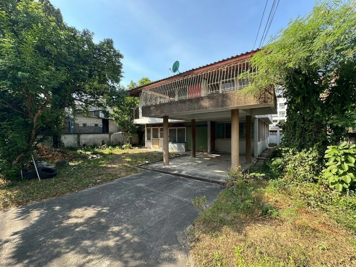 บ้านเดี่ยว พระราม 9 ซอย 41 แยก 20 (เสรี 9) / 1 ห้องนอน (ขาย), Detached House Rama 9 Soi 41 Yak 20 (Seri 9) / 1 Bedroom (FOR SALE) JANE042