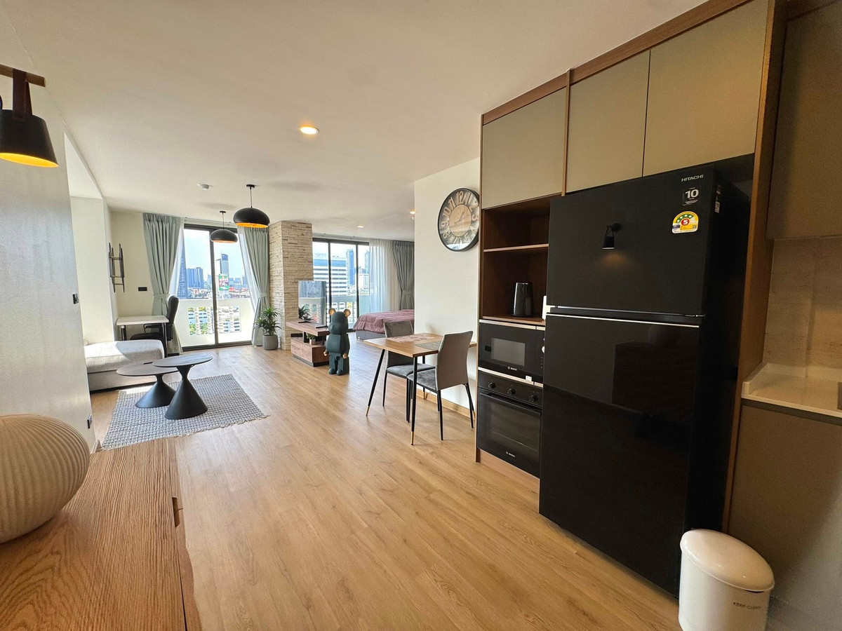 J.C. Tower / Studio (SALE WITH TENANT),  เจ. ซี. ทาวเวอร์ / สตูดิโอ (ขายพร้อมผู้เช่า) NA010