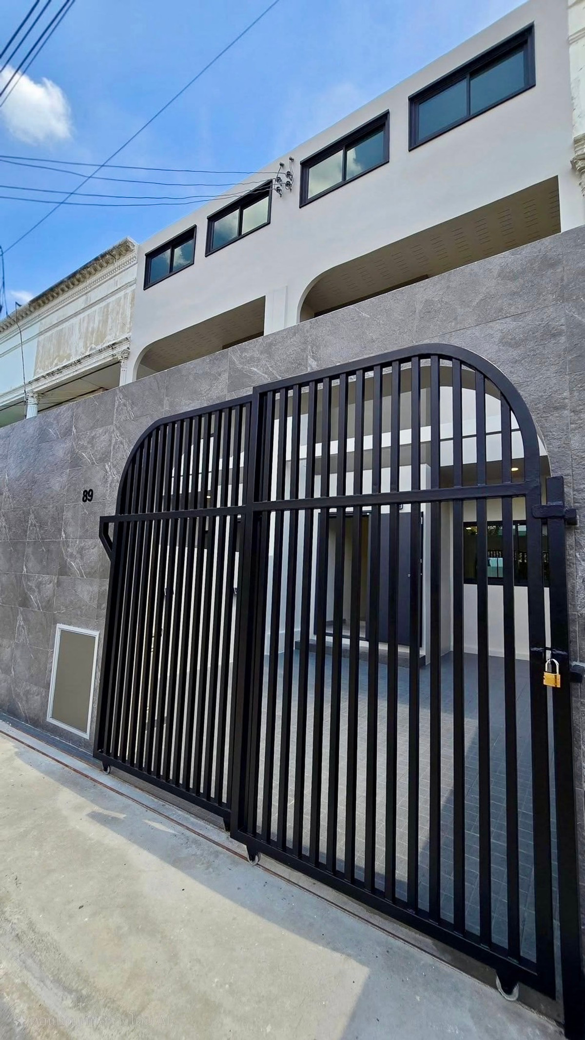 ทาวน์โฮม 22.5 ตร.ว. สุขุมวิท 101/1 / 2 ห้องนอน (ขาย), Townhome 22.5 sq m. Sukhumvit 101/1 / 2 Bedrooms (FOR SALE) GNG008