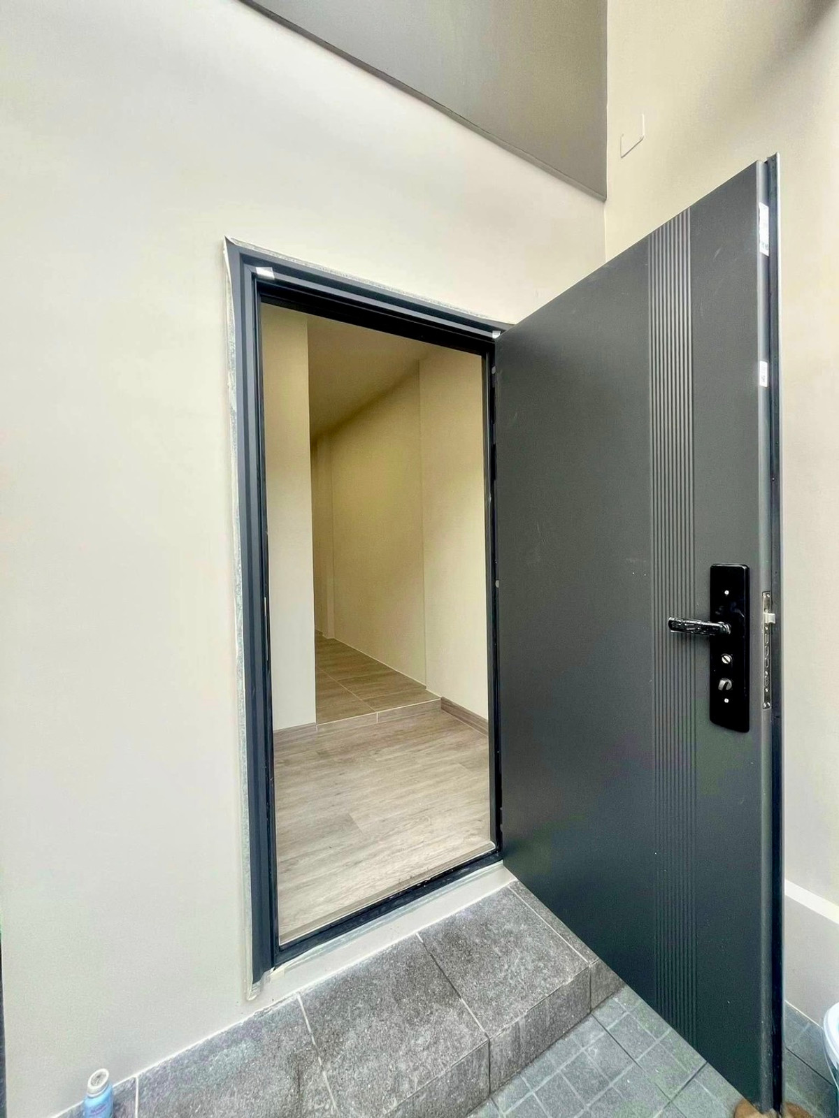 ทาวน์โฮม 22.5 ตร.ว. สุขุมวิท 101/1 / 2 ห้องนอน (ขาย), Townhome 22.5 sq m. Sukhumvit 101/1 / 2 Bedrooms (FOR SALE) GNG008