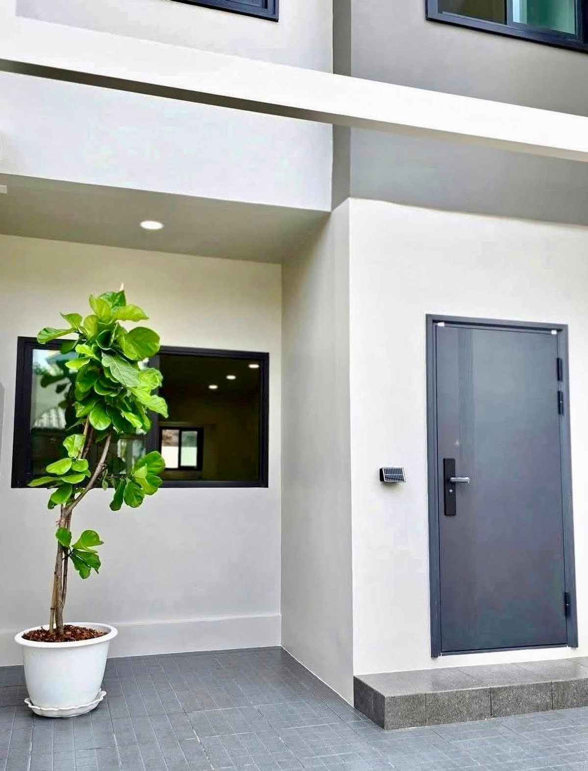 ทาวน์โฮม 22.5 ตร.ว. สุขุมวิท 101/1 / 2 ห้องนอน (ขาย), Townhome 22.5 sq m. Sukhumvit 101/1 / 2 Bedrooms (FOR SALE) GNG008