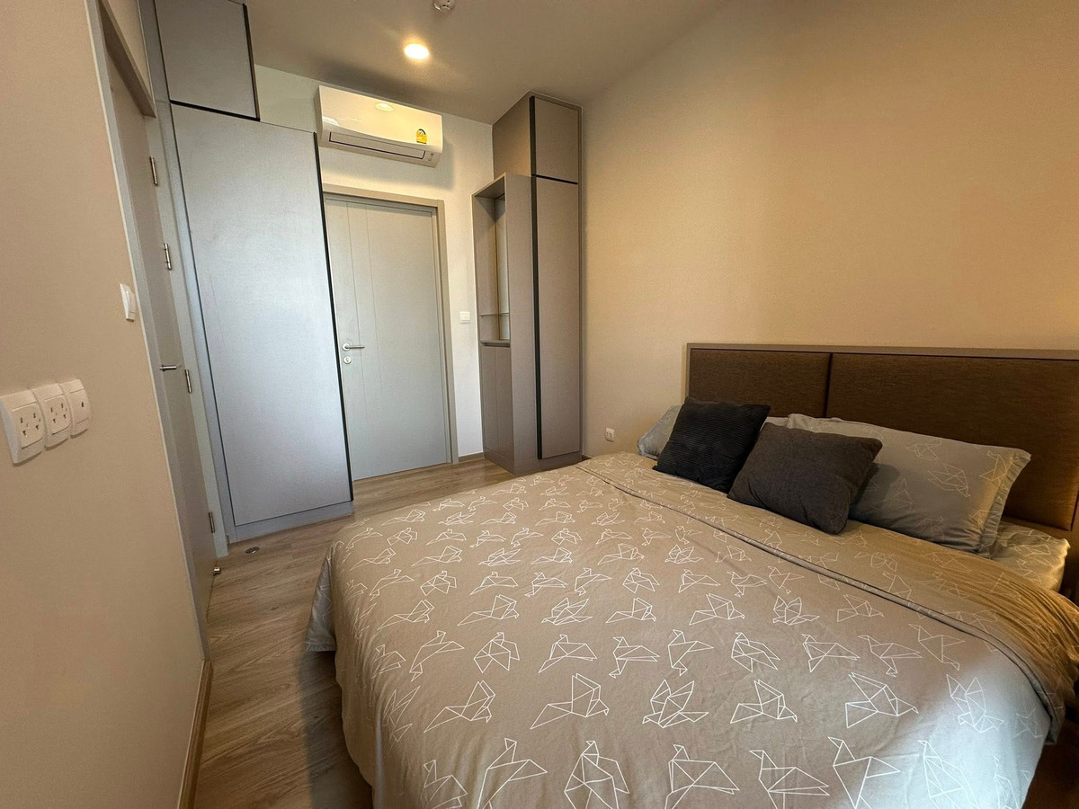Oka Haus Sukhumvit 36 / 1 Bedroom (SALE WITH TENANT), โอกะ เฮ้าส์ สุขุมวิท 36 / 1 ห้องนอน (ขายพร้อมผู้เช่า) NA041