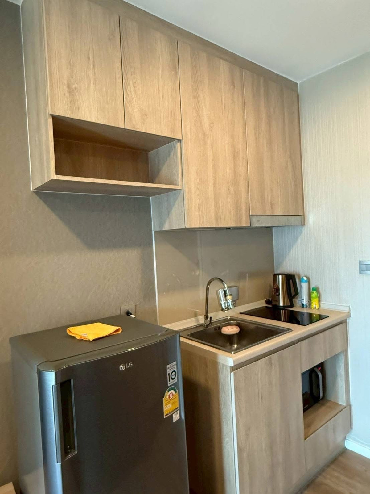 Modiz Sukhumvit 50 / 1 Bedroom (SALE WITH TENENT), โมดิซ สุขุมวิท 50 / 1 ห้องนอน (ขายพร้อมผู้เช่า) MMK010
