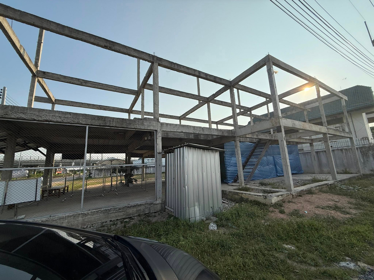 ที่ดิน 257 ตร.วา. ติดถนนเลียบทางรถไฟ พัทยาเหนือ / (ขาย), Land 257 sq m. next to the railway road North Pattaya / (FOR SALE) BEWN124