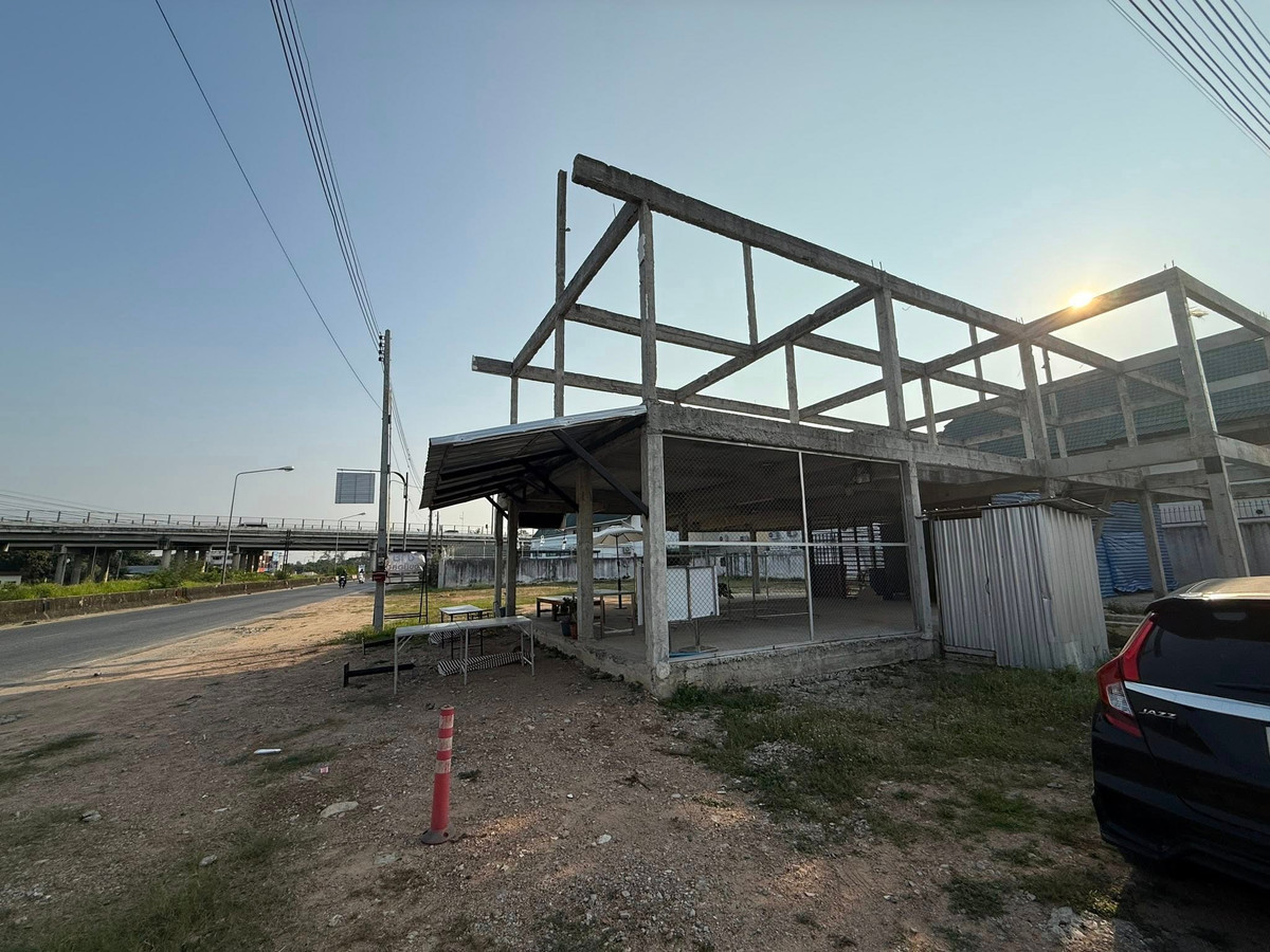 ที่ดิน 257 ตร.วา. ติดถนนเลียบทางรถไฟ พัทยาเหนือ / (ขาย), Land 257 sq m. next to the railway road North Pattaya / (FOR SALE) BEWN124