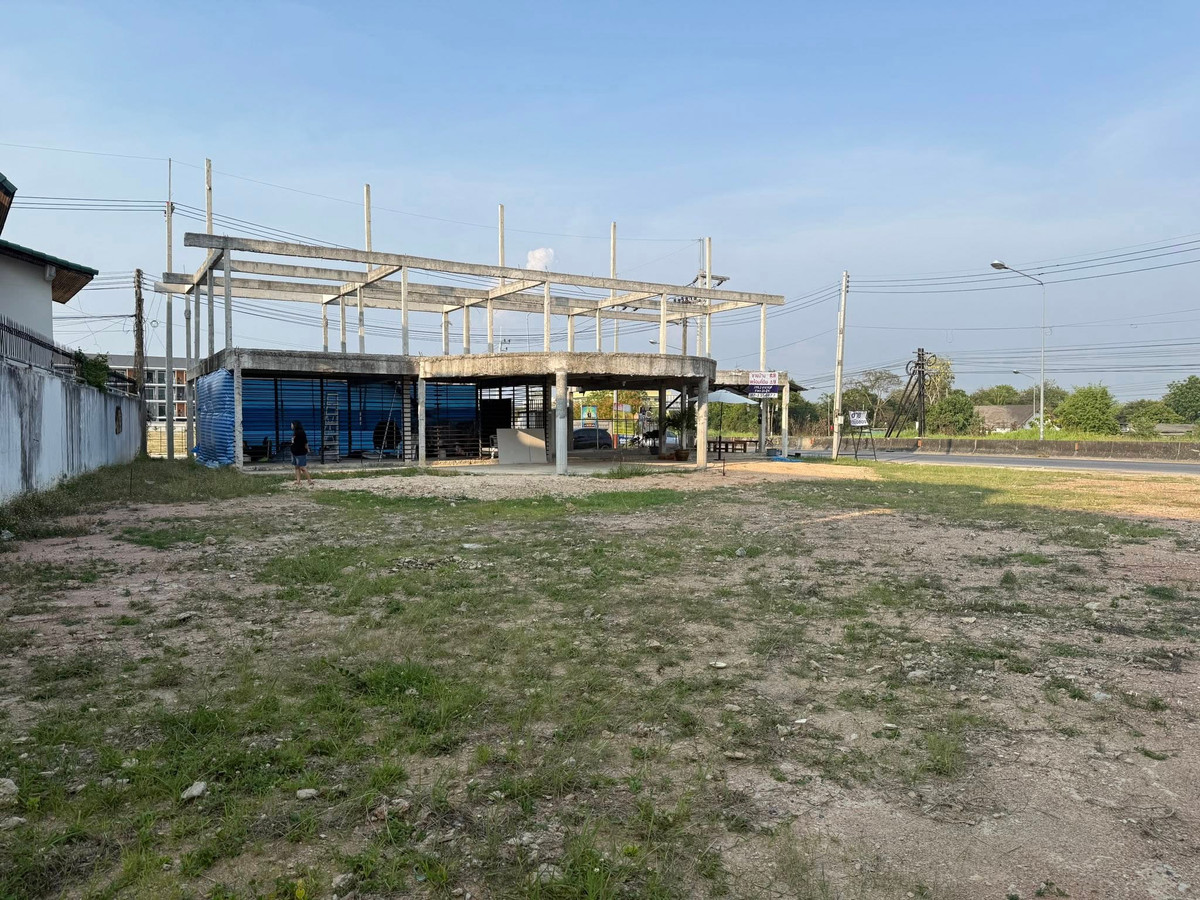 ที่ดิน 257 ตร.วา. ติดถนนเลียบทางรถไฟ พัทยาเหนือ / (ขาย), Land 257 sq m. next to the railway road North Pattaya / (FOR SALE) BEWN124