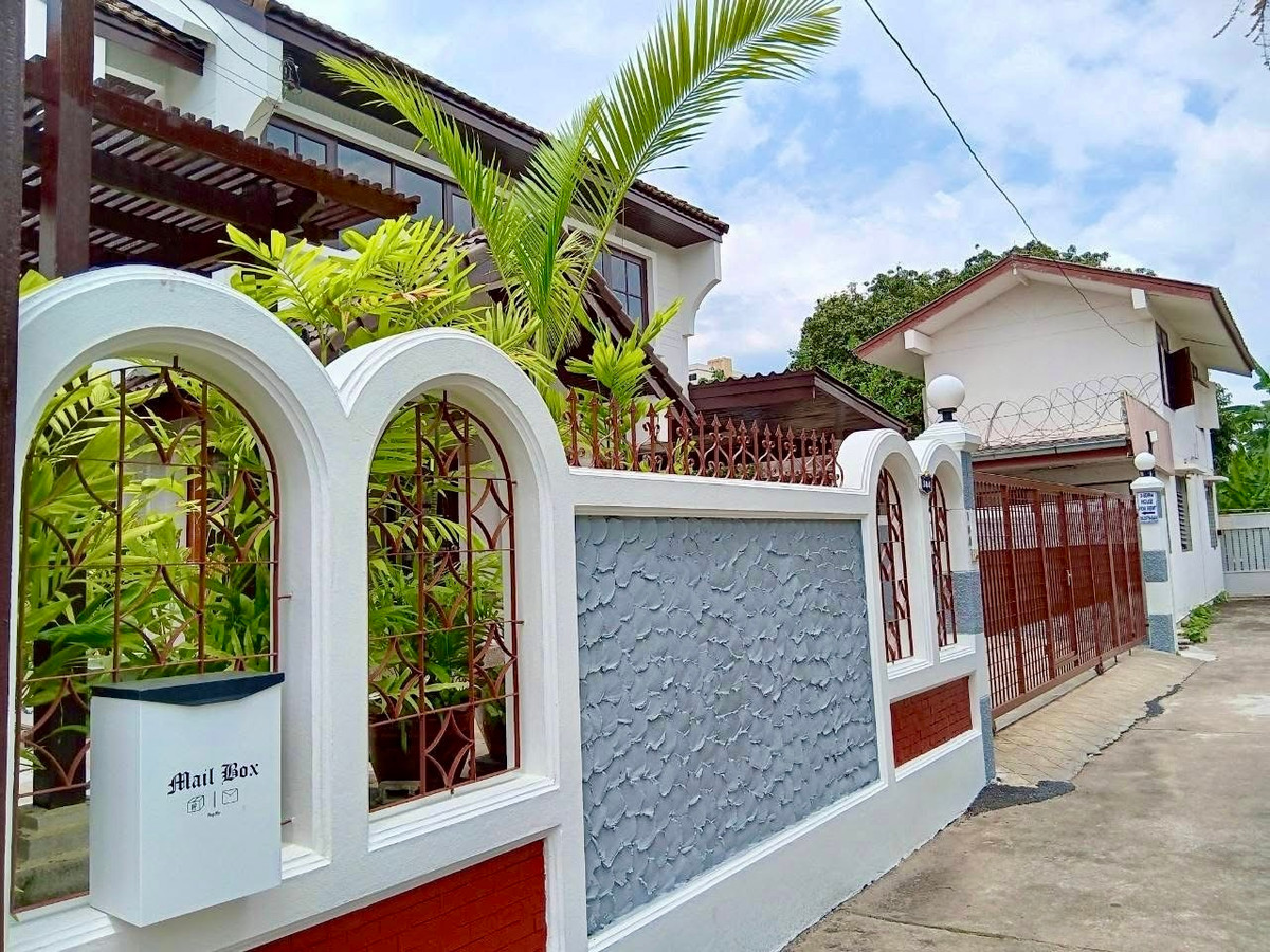 บ้านเดี่ยว 58 ตร.ว. ซอยสุขุมวิท 54 / 3 ห้องนอน (เช่า), Single house 58 sq m Soi Sukhumvit 54 / 3 Bedrooms (FOR RENT) GNG006