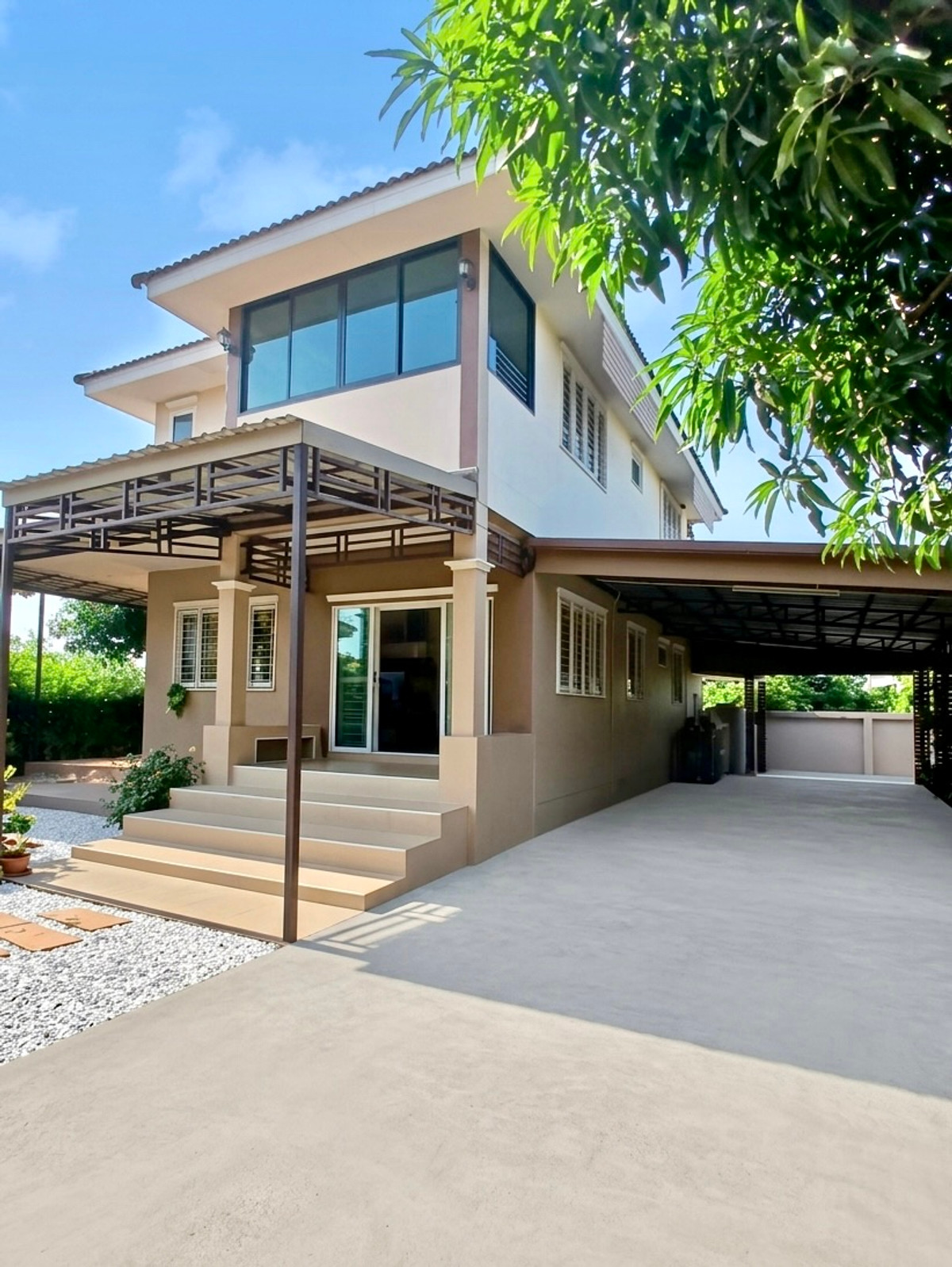 หมู่บ้านรติรัตน์ 3 / 3 ห้องนอน (ขาย), Ratirat Village 3 / 3 Bedrooms (FOR SALE) BNS022