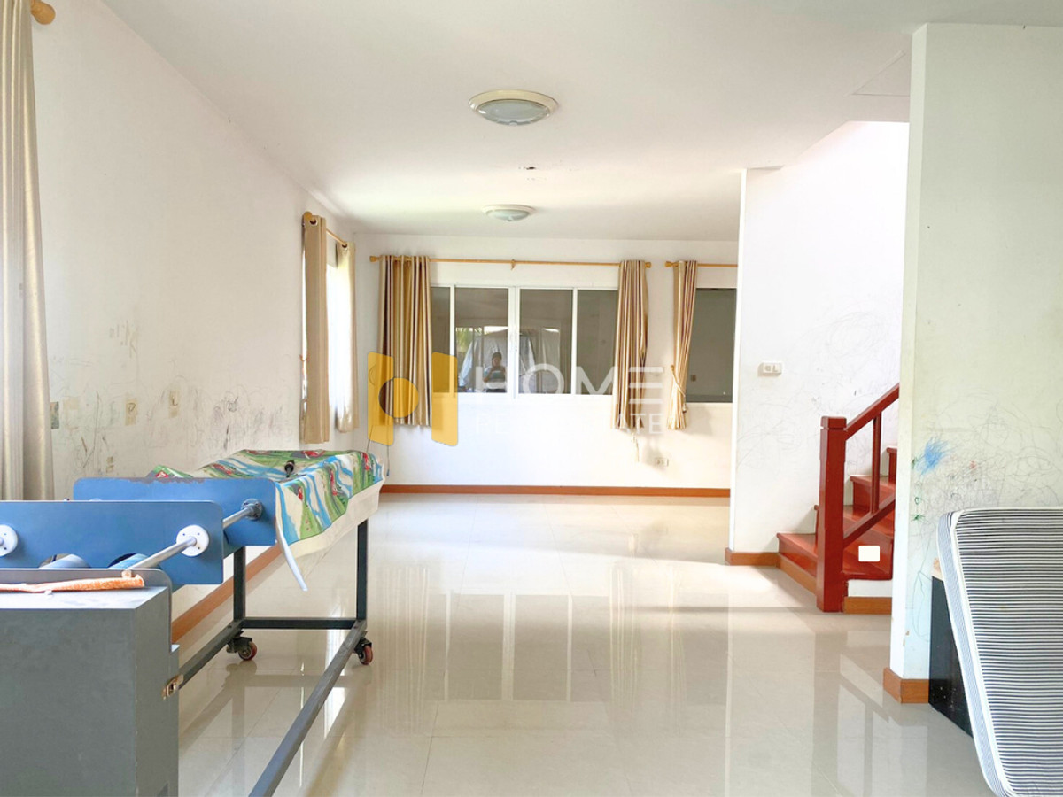 หลังใหญ่ 65 ตร.วา ราคานี้หาไม่ได้แล้ว 🔥 ฟลอร่า วิลล์ พาร์ค ซิตี้ สุวินทวงศ์ / 3 ห้องนอน (ขาย), Flora Ville Park City Suwinthawong / 3 Bedrooms (FOR SALE) FAHS006