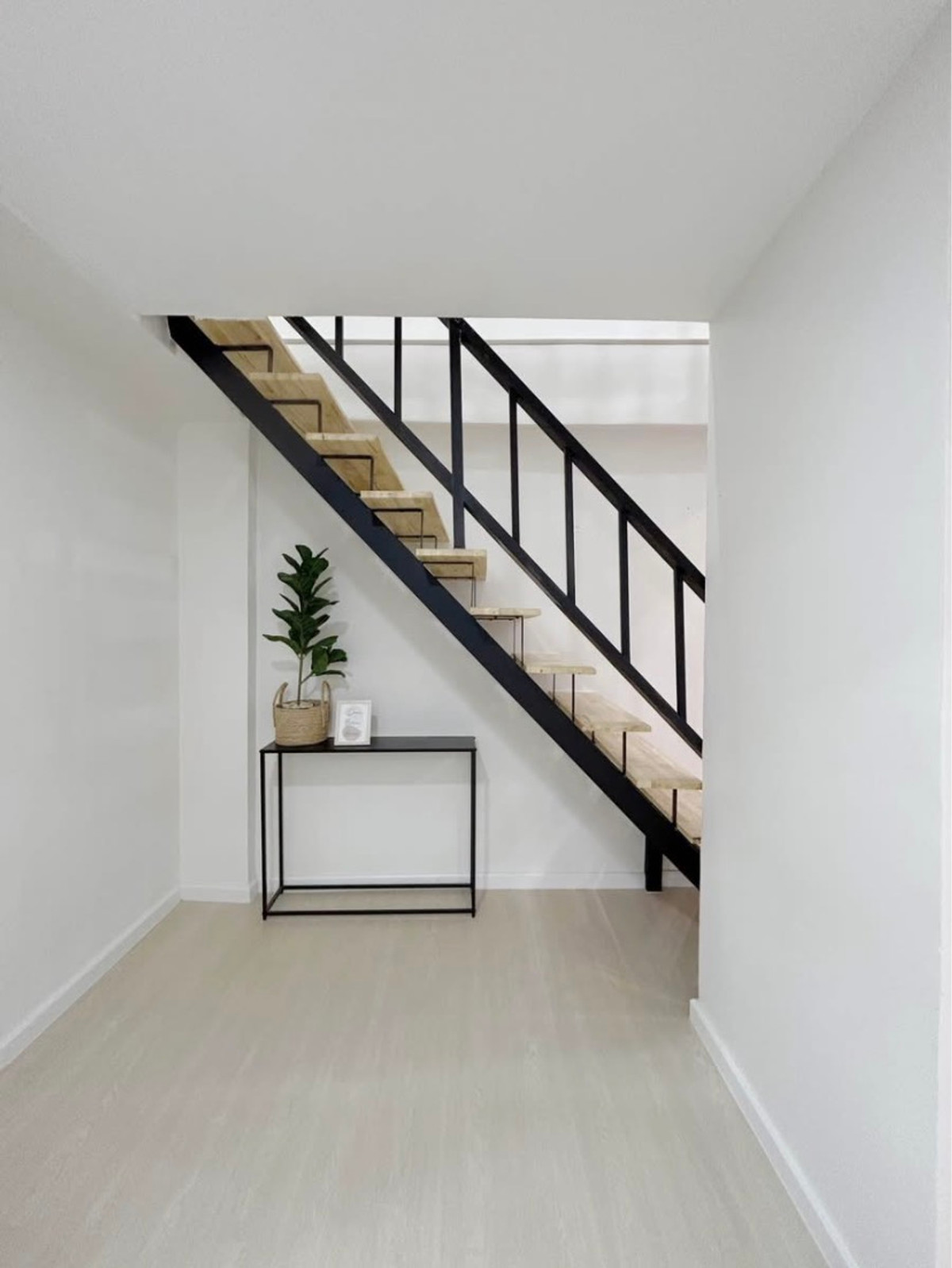 Eastwood Park / 2 Bedrooms (FOR SALE), อีสท์ วูด พาร์ค / 2 ห้องนอน (ขาย) NONT136