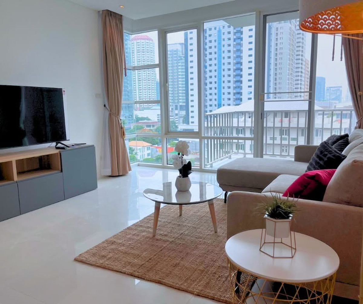Fullerton Sukhumvit / 2 Bedrooms (SALE WITH TENENT), ฟูลเลอตัน สุขุมวิท / 2 ห้องนอน (ขายพร้อมผู้เช่า) MMK021