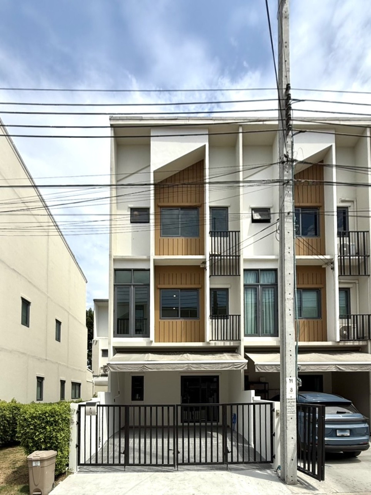 เพล็กซ์ อ่อนนุช - วงแหวน / 3 ห้องนอน (ขาย), PLEX Onnut - Wongwaen / 3 Bedrooms (FOR SALE) POON198