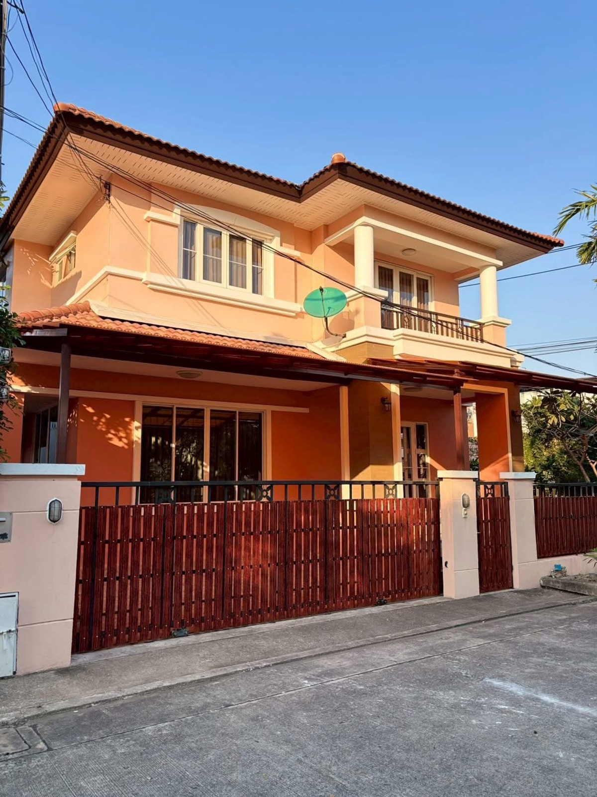 หมู่บ้านกรองทองวิลล่า พาร์ค กรุงเทพกรีฑา / 3 ห้องนอน (ขาย), Krong Thong Villa Park Krungthep Kreetha / 3 Bedrooms (FOR SALE) BZD164