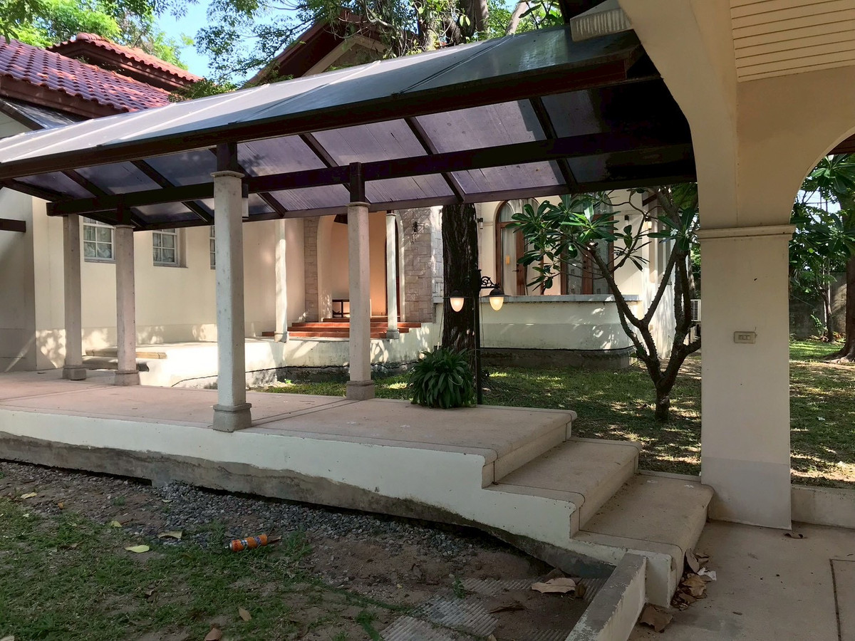 บ้านพร้อมที่ดิน 192 ตร.ว. ซอยสุขุมวิท 101 / 2 ห้องนอน (ขาย), House with Land 192 sq.wa. Sukhumvit Soi 101 / 2 Bedrooms (FOR SALE) GNG035