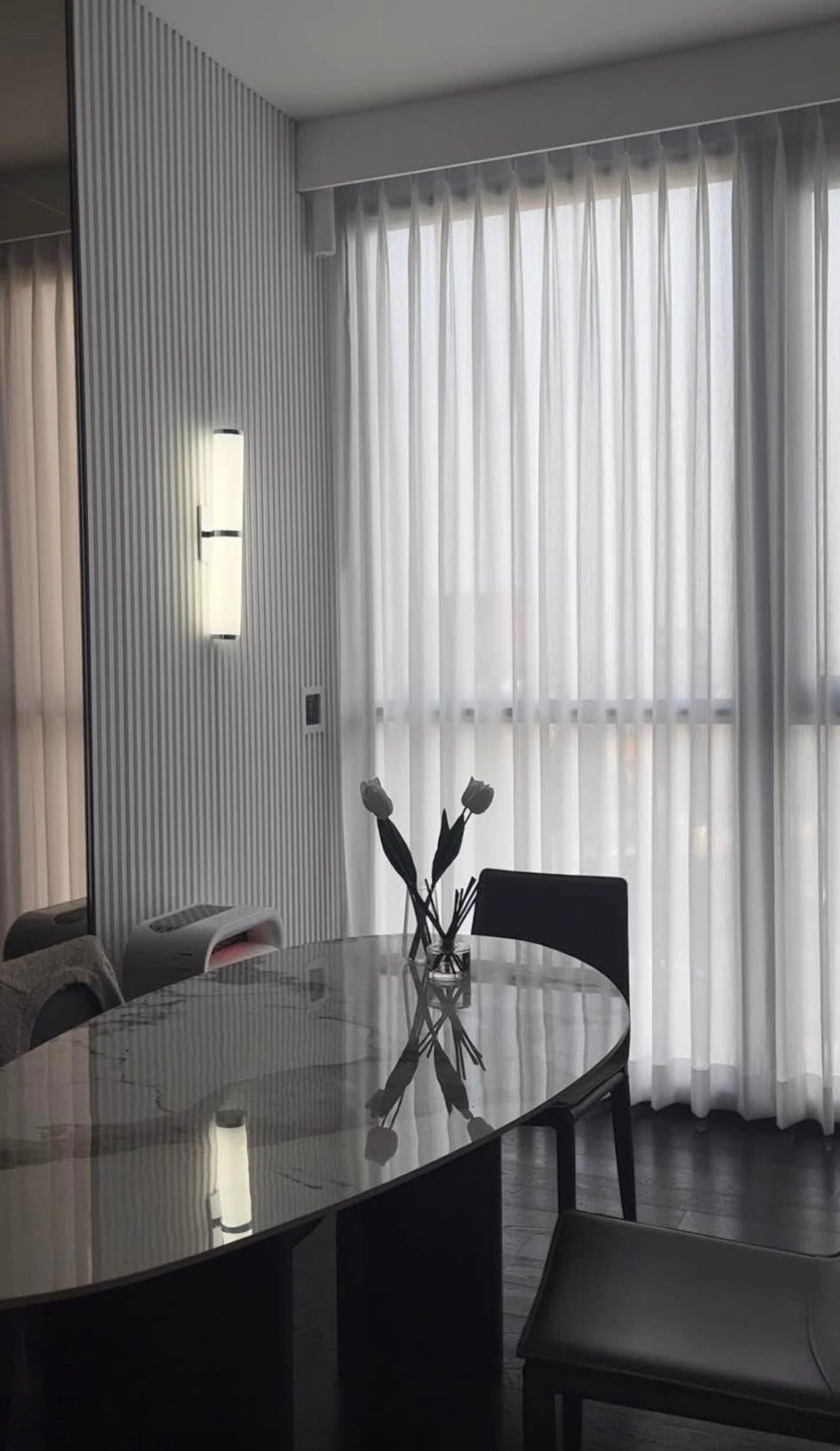 Park Origin Thonglor / 2 Bedrooms (SALE WITH TENENT), พาร์ค ออริจิ้น ทองหล่อ / 2 ห้องนอน (ขายพร้อมผู้เช่า) MMK036