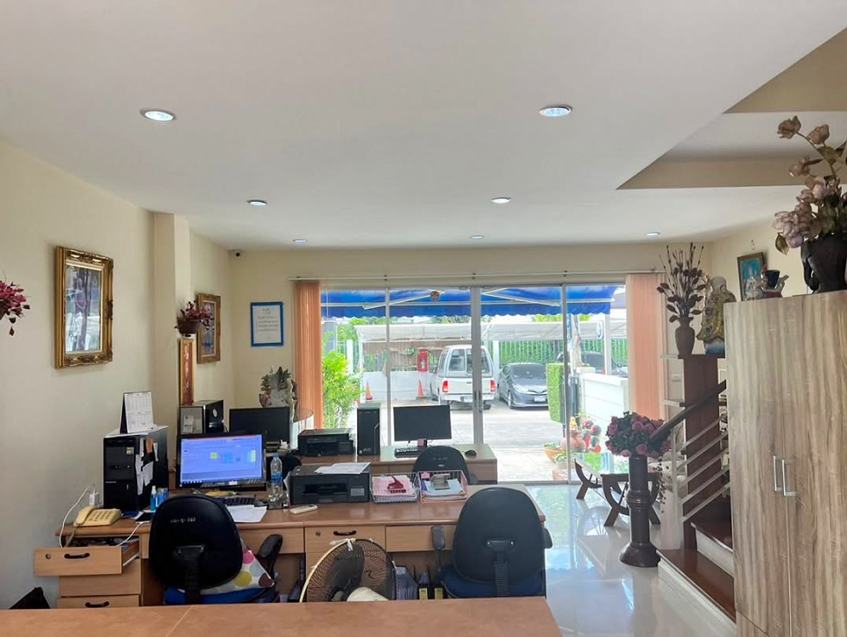 บิซทาวน์ ศรีนครินทร์ / 5 ห้องนอน (ขาย), Biztown Srinakarin / 5 Bedrooms (FOR SALE) GNG053