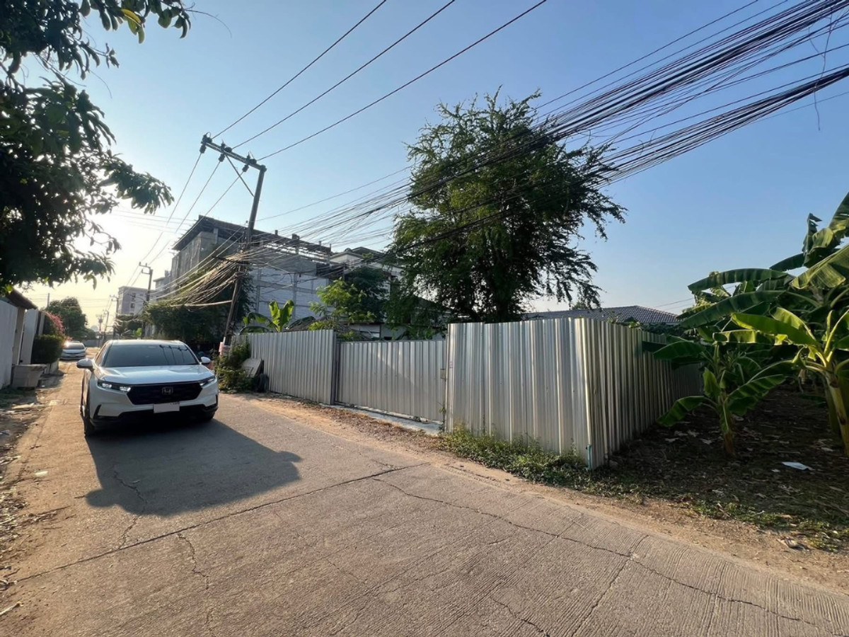 ที่ดิน นาคนิวาส 37 / 101 ตร.ว. (ขาย), Land Nakniwat 37 / 101 sq.w. (FOR SALE) FAHS062