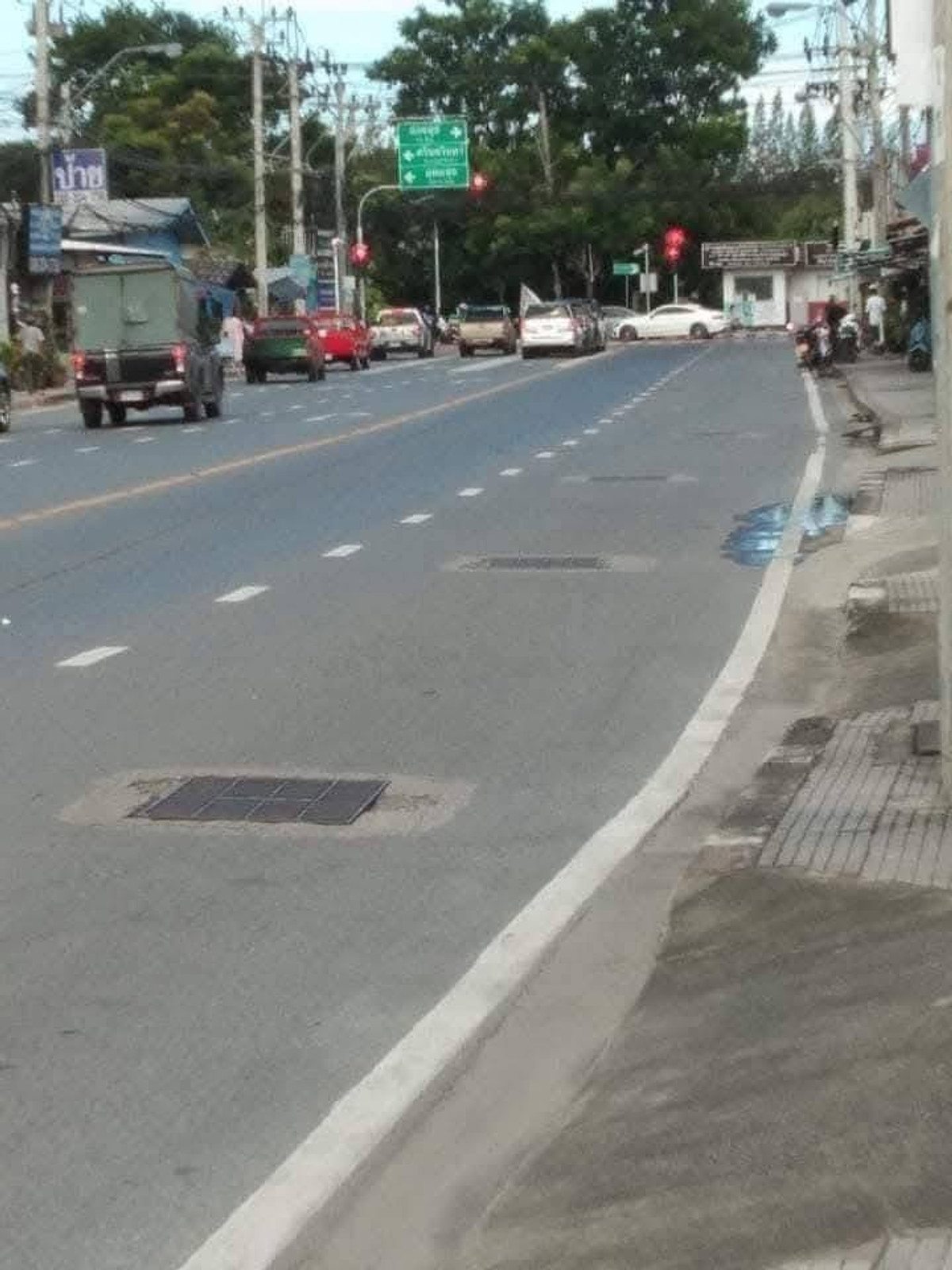 โฮมออฟฟิศ 3 ชั้น 63 ตร.ม. ซอยสุขุมวิท 103 / 3 ห้องนอน (ขาย), Home Office Sukhumvit 103 / 3 Bedrooms (FOR SALE) GNG037