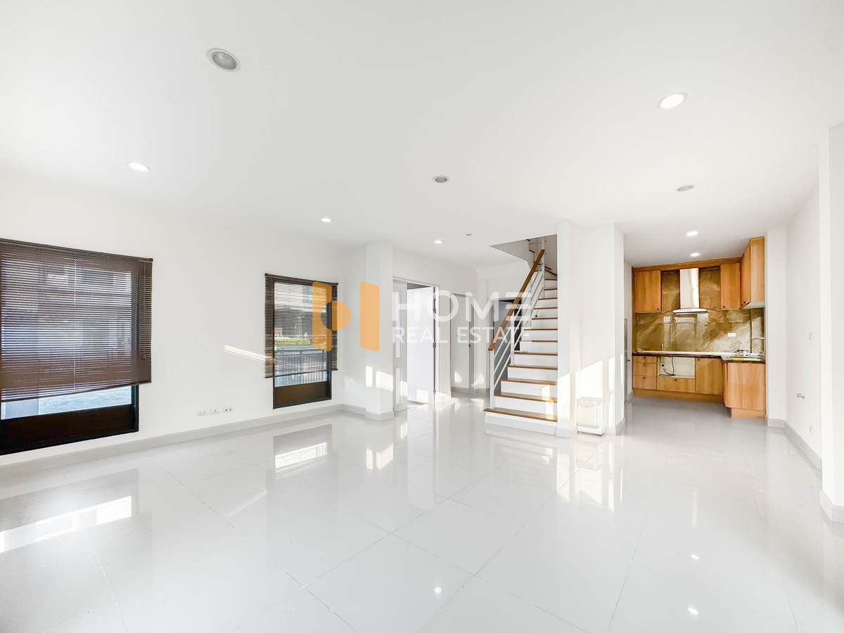 ราคาพิเศษถึงสิ้นปีนี้ บ้านแฝด 3 ชั้น งบ 7 ล้านบาท 🔥 บ้านกลางเมือง เดอะ อิดิชั่น พระราม 9 - พัฒนาการ / 4 ห้องนอน (ขายและเช่า), Baan Klang Muang The Edition Rama 9 - Pattanakarn / 4 Bedrooms (SALE & AVAILABLE) FON102