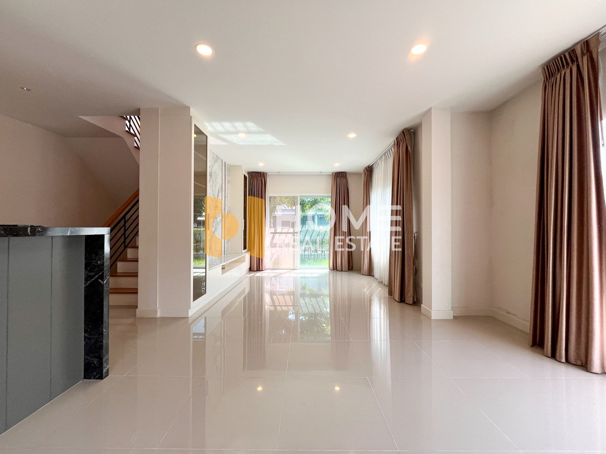 เซนโทร บางนา - วงแหวน / 4 ห้องนอน (ขาย), Centro Bangna - Wongwaen / 4 Bedrooms (FOR SALE) POON060