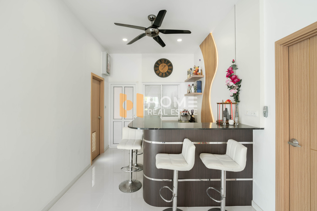 พูลวิลล่าพัทยา สวยเงียบสงบ ใกล้แหล่งท่องเที่ยว 🔥 ดุสิต พัทยา การ์เด้น 6 / 3 ห้องนอน (ขาย), Dusit Pattaya Garden 6 / 3 Bedrooms (FOR SALE) AM003