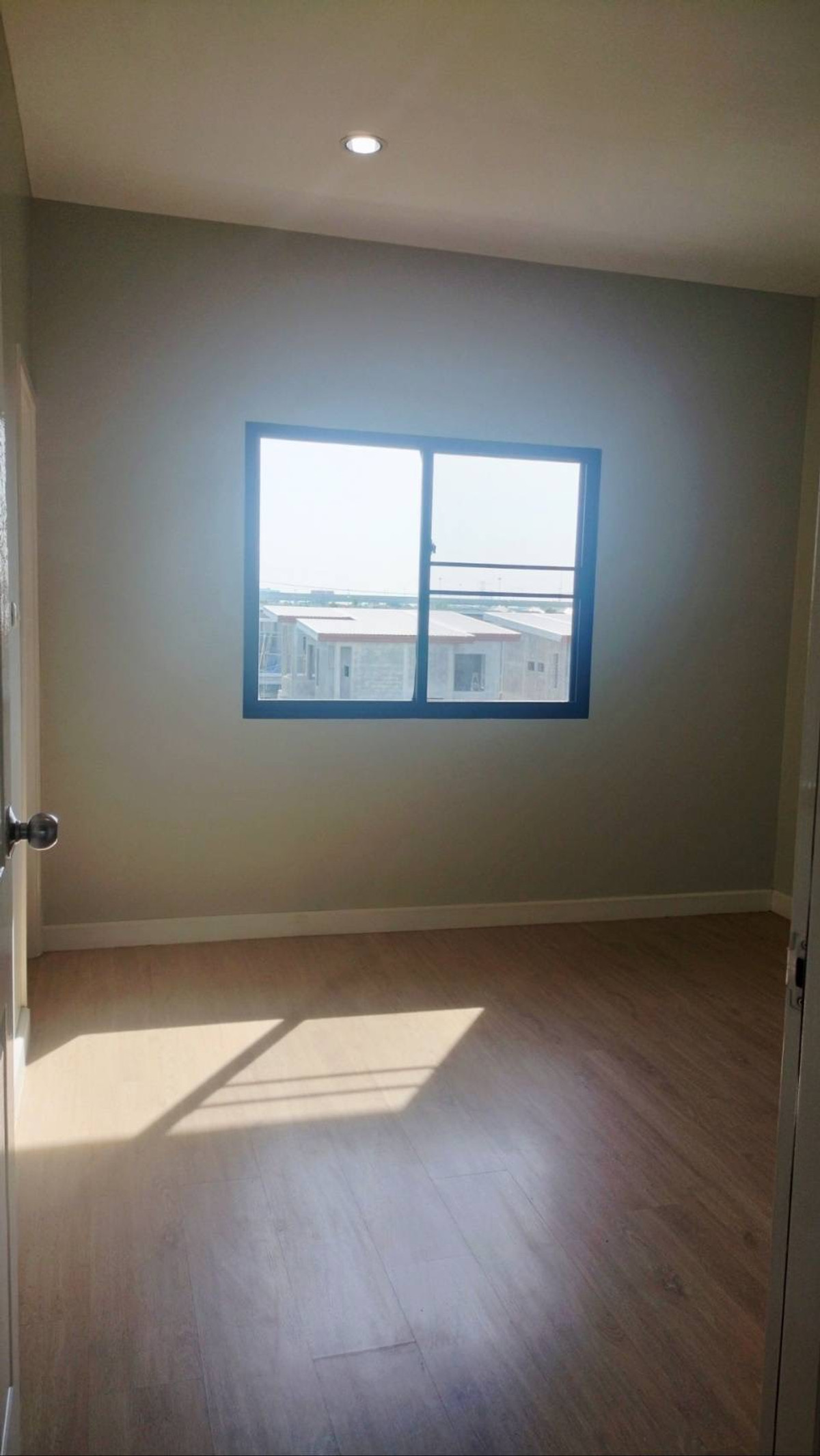 นลิน แกรนด์ อเวนิว วงแหวน - พระราม 9 / 3 ห้องนอน (ขาย), Nalin Grand Avenue Wongwean - Rama 9 / 3 Bedrooms (FOR SALE) AA607