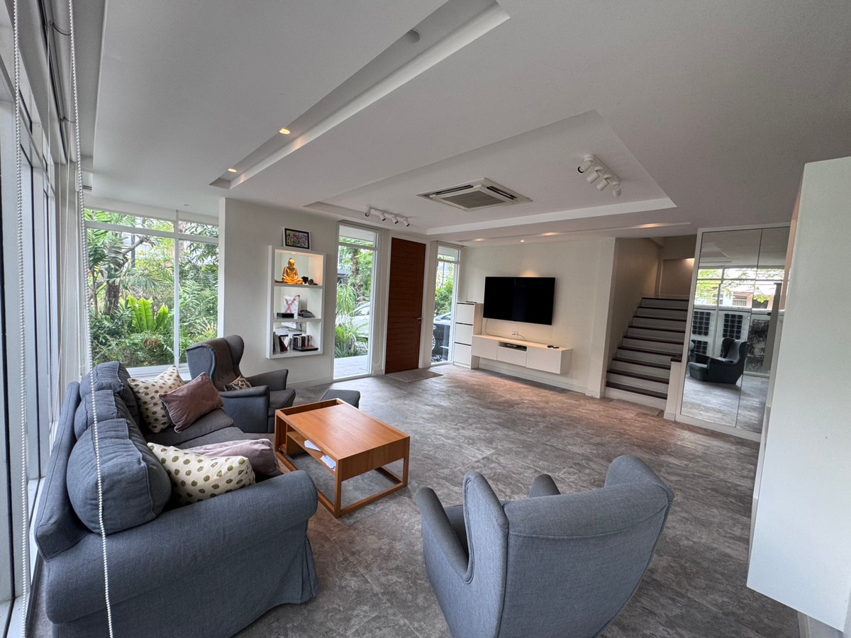 Bangkok Villa ประดิษฐ์มนูธรรม 3 / 3 ห้องนอน (ขาย), Bangkok Villa Praditmanutham 3 / 3 Bedrooms (FOR SALE) MNT038