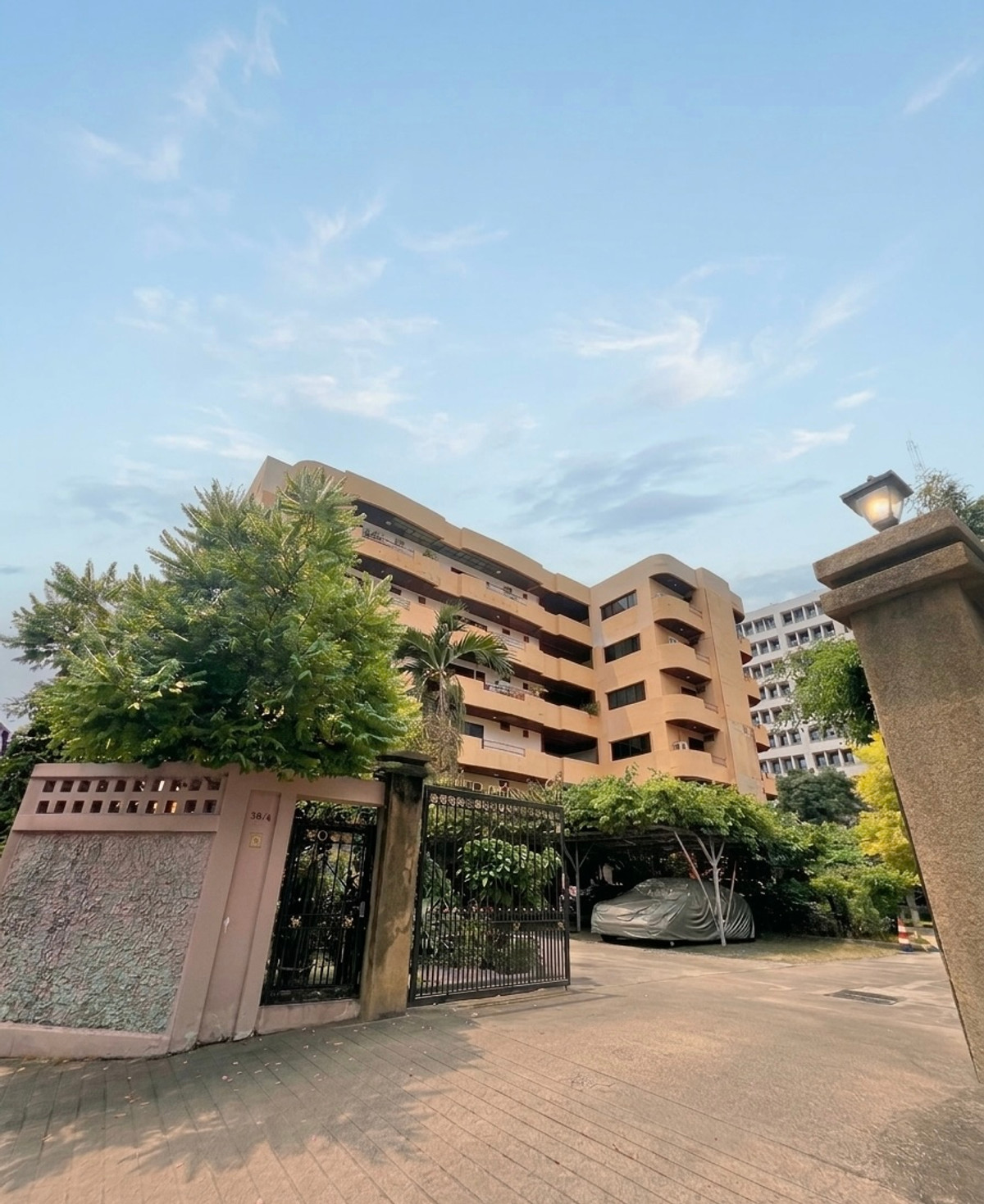 อพาร์ตเมนต์ 5 ชั้น ซอยอารีย์ 5  / 20 ห้องนอน (ขาย), Apartment Soi  5 floors Ari 5 / 20 Bedrooms (FOR SALE) BNS006