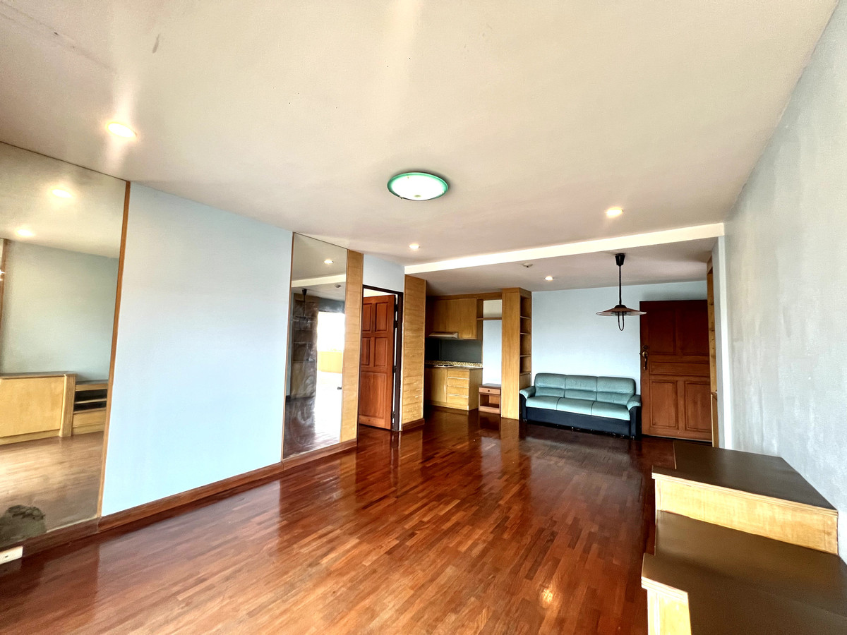 อพาร์ตเมนต์ 5 ชั้น ซอยอารีย์ 5  / 20 ห้องนอน (ขาย), Apartment Soi  5 floors Ari 5 / 20 Bedrooms (FOR SALE) BNS006