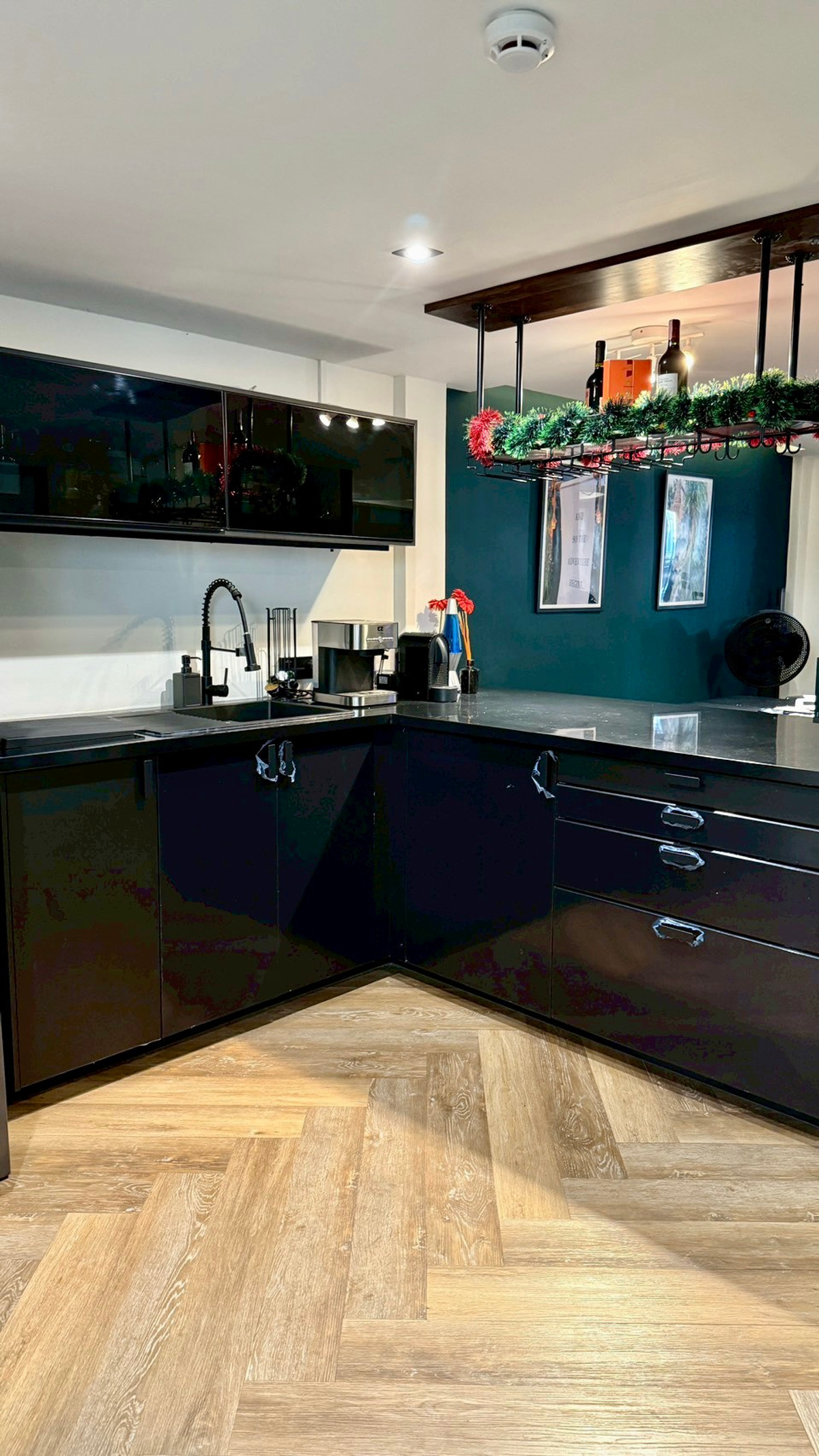 ทาทาวน์โฮม 3 ชั้น 2 คูหา ใกล้ MRT วงศ์สว่าง / 4 ห้องนอน (ขาย), Townhome Near MRT Wong Sawang / 4 Bedrooms (FOR SALE) BNS030