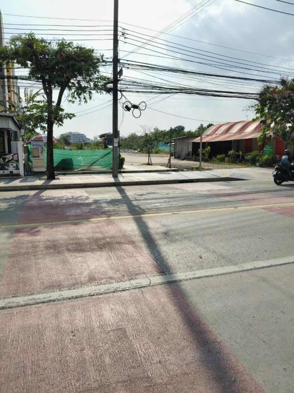 ที่ดิน นวลจันทร์ 29 / (ขาย), Land Nawamin 29 / (FOR SALE) MNT017