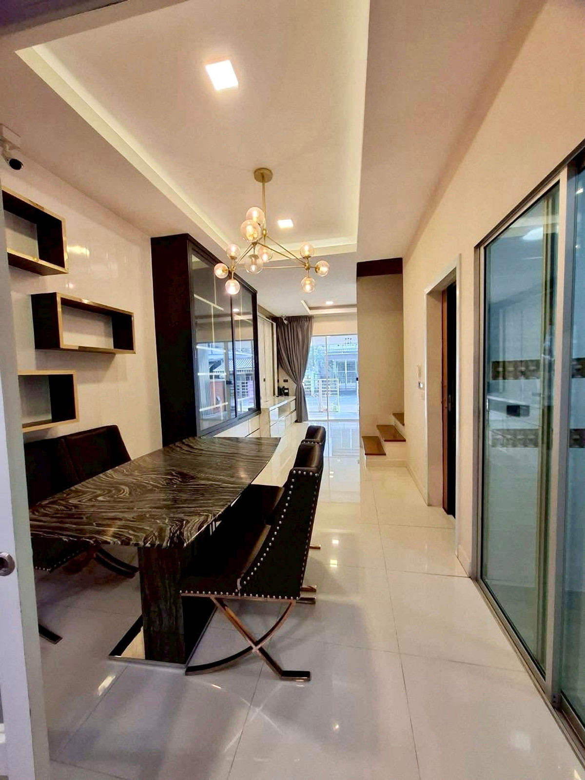 บ้านกลางกรุง เดอะ รอยัล เวียนนา รัชวิภา - รัชดาภิเษก / 3 ห้องนอน (ขาย), Baan Klang Krung The Royal Vienna Ratchavipa - Ratchadaphisek / 3 Bedrooms (FOR SALE) BNS029