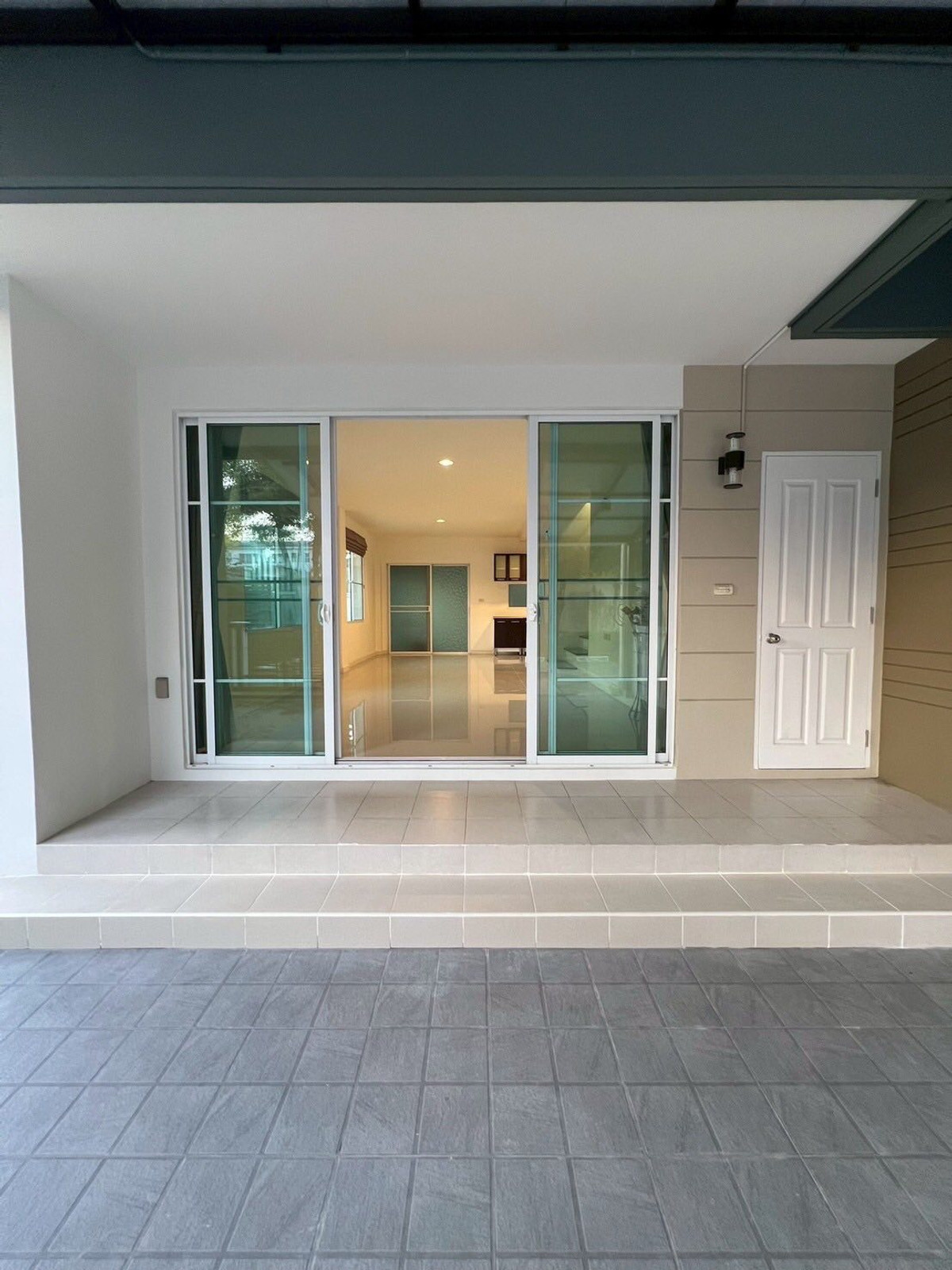 ทาวน์ อเวนิว พระราม 9 / 2 ห้องนอน (ขาย), Town Avenue Rama 9 / 2 Bedrooms (FOR SALE) BZD064