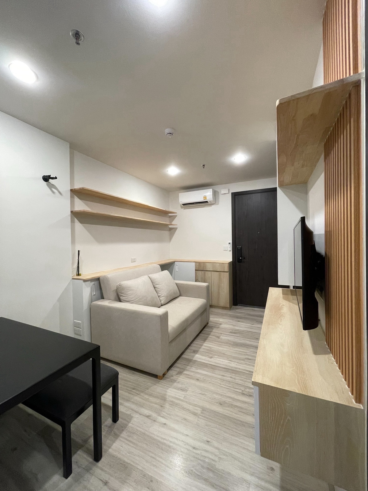 XT Huaikhwang / 1 Bedroom (SALE WITH TENANT), เอ็กซ์ที ห้วยขวาง / 1 ห้องนอน (ขายพร้อมผู้เช่า) JSMN093