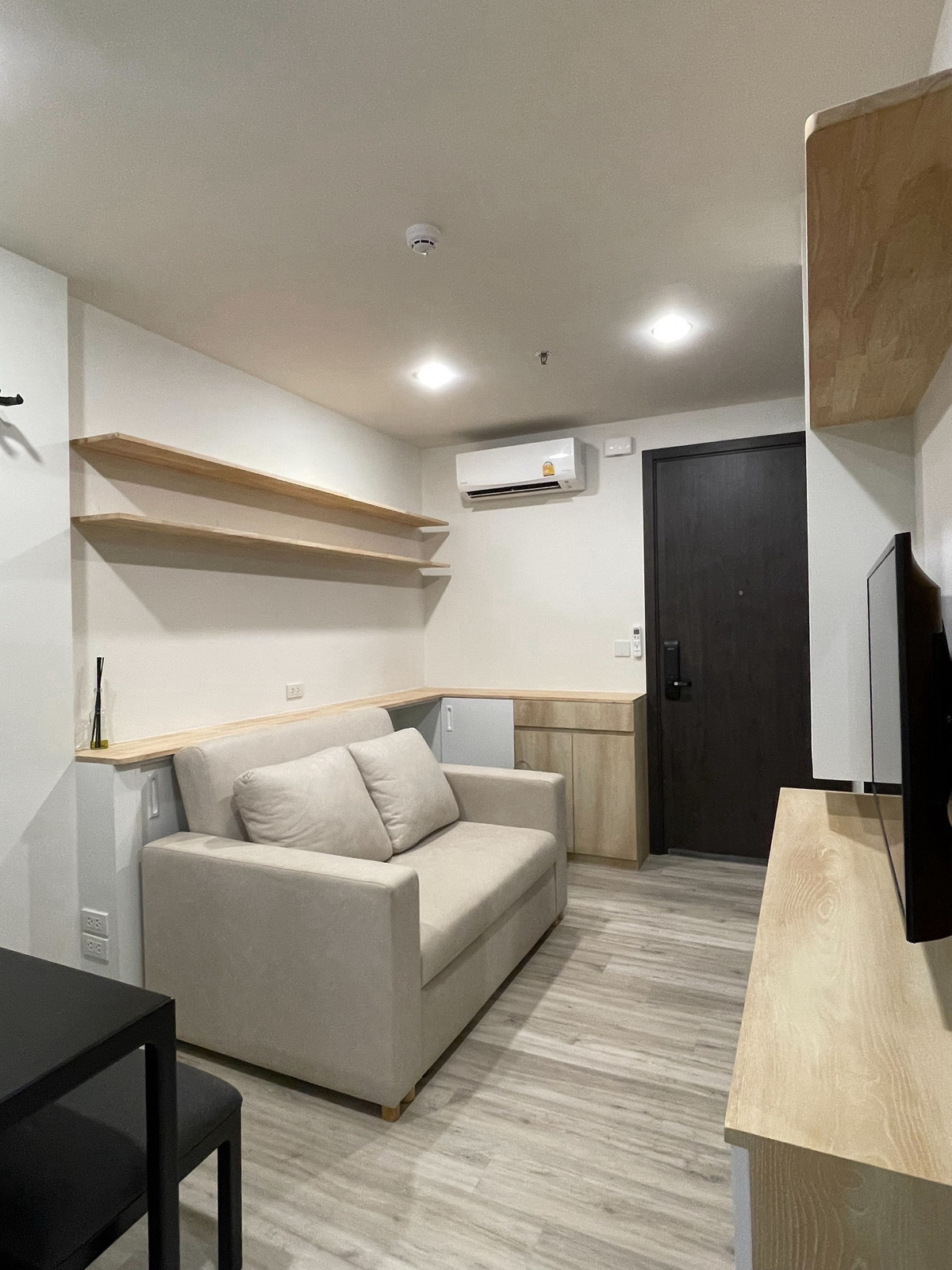 XT Huaikhwang / 1 Bedroom (SALE WITH TENANT), เอ็กซ์ที ห้วยขวาง / 1 ห้องนอน (ขายพร้อมผู้เช่า) JSMN093
