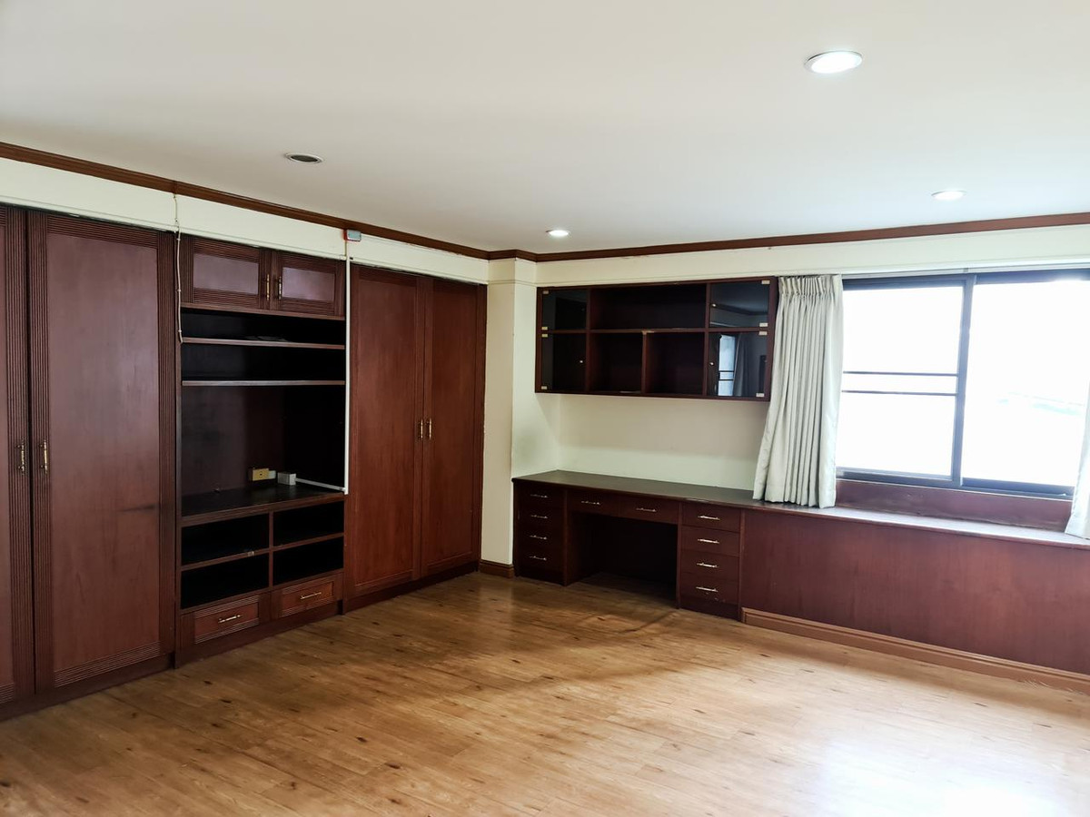 Ploenchit Terrace / 3 Bedroom (FOR SALE), เพลินจิต เทอเรส / 3 ห้องนอน (ขาย) BJ115