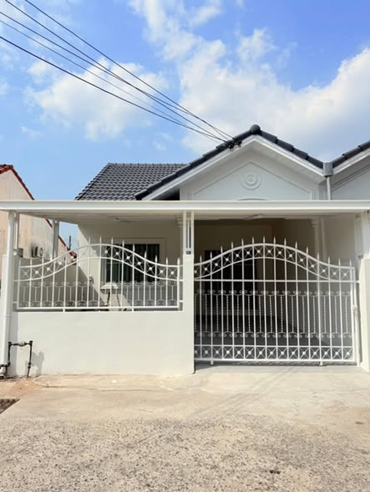 หมู่บ้านโชคชัยวิลเลจ 4 / 2 ห้องนอน (ขาย), Chokchai Village 4 / 2 Bedrooms (FOR SALE) BEWN143