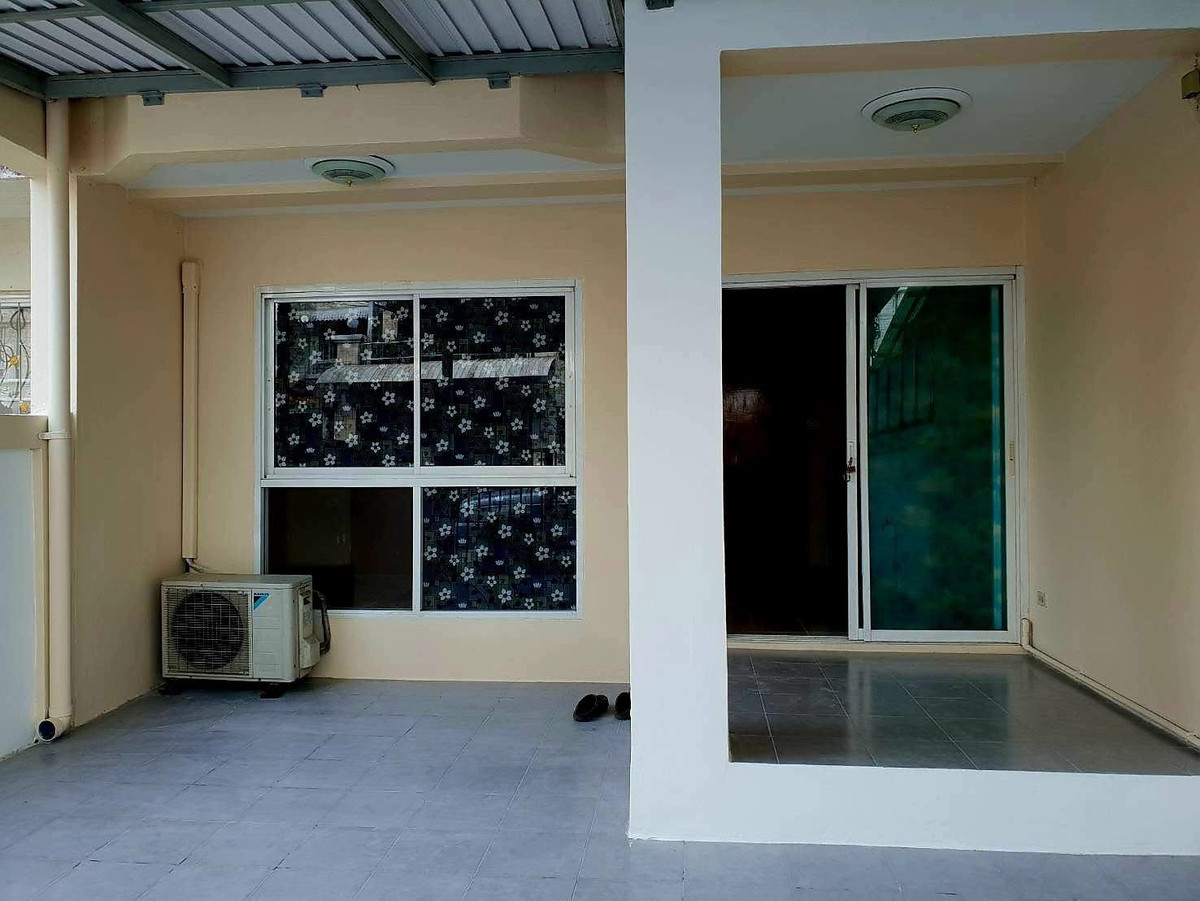 หมู่บ้านปรัชญาโฮมทาวน์ นวลจันทร์ 36 / 4 ห้องนอน (ขาย), Pradya Hometown Nuanchan 36 / 4 Bedrooms (FOR SALE) MNT055