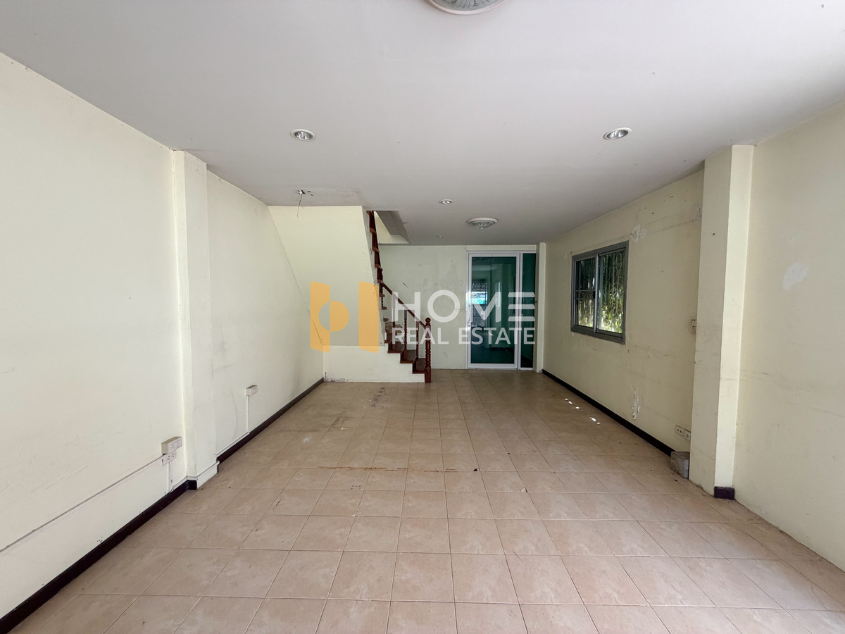 ทาวน์เฮ้าส์ นวมินทร์ 70 / 2 ห้องนอน (ขาย), Townhouse Nawamin 70 / 2 Bedrooms (FOR SALE) MNT044