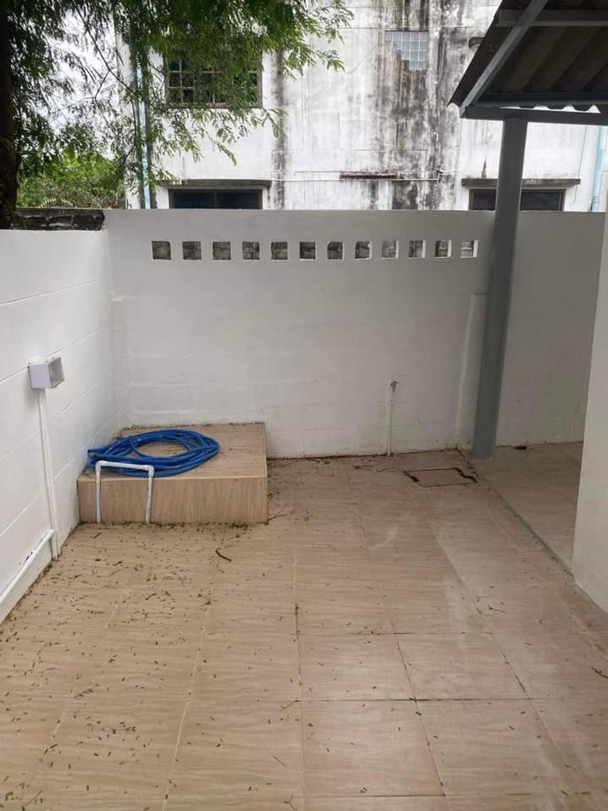 บ้านเดี่ยว ซอยนาคนิวาส 21 / 2 ห้องนอน (ขาย), Single House Soi Nakniwat 21 / 2 Bedrooms (FOR SALE) FAHS049