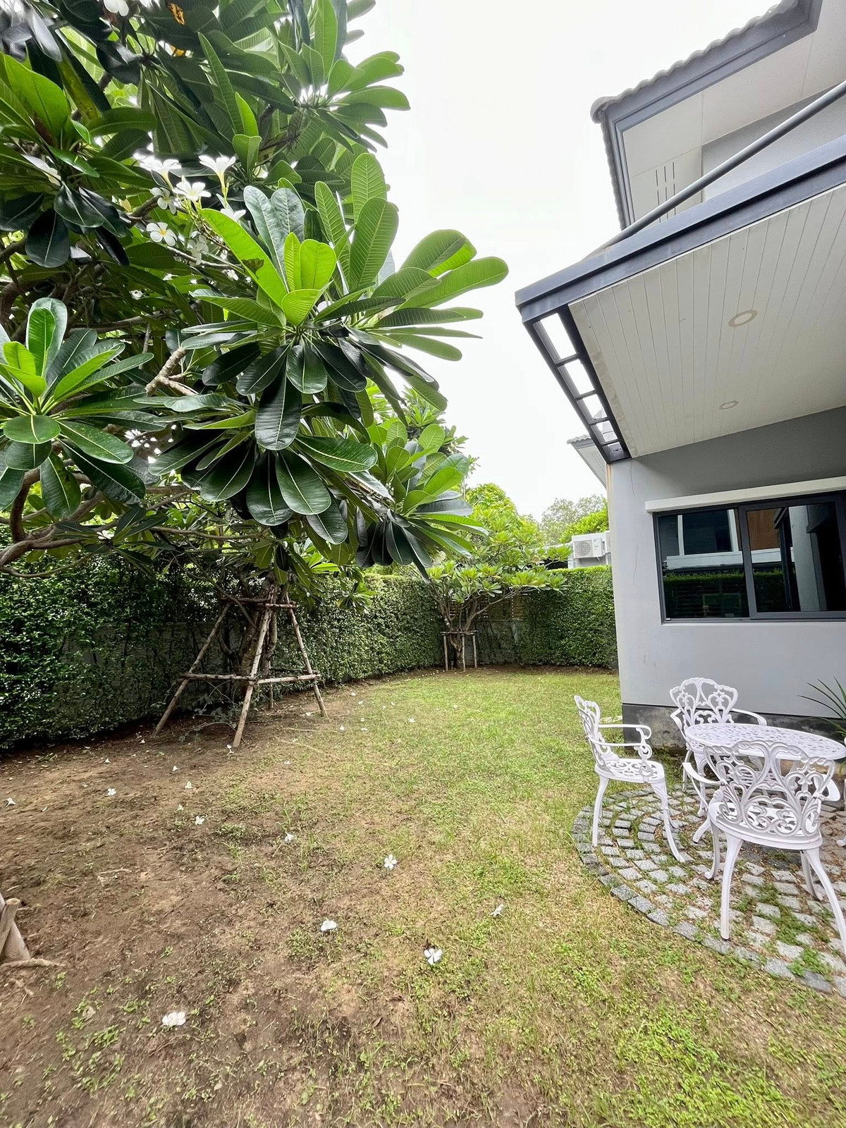 ขายขาดทุน 3 ล้าน! หลังมุม พร้อมอยู่ครบทั้งหลัง 💎 เซนโทร ราชพฤกษ์ 2 / 4 ห้องนอน (ขาย), CENTRO Ratchapruek 2 / 4 Bedrooms (FOR SALE) AOM073