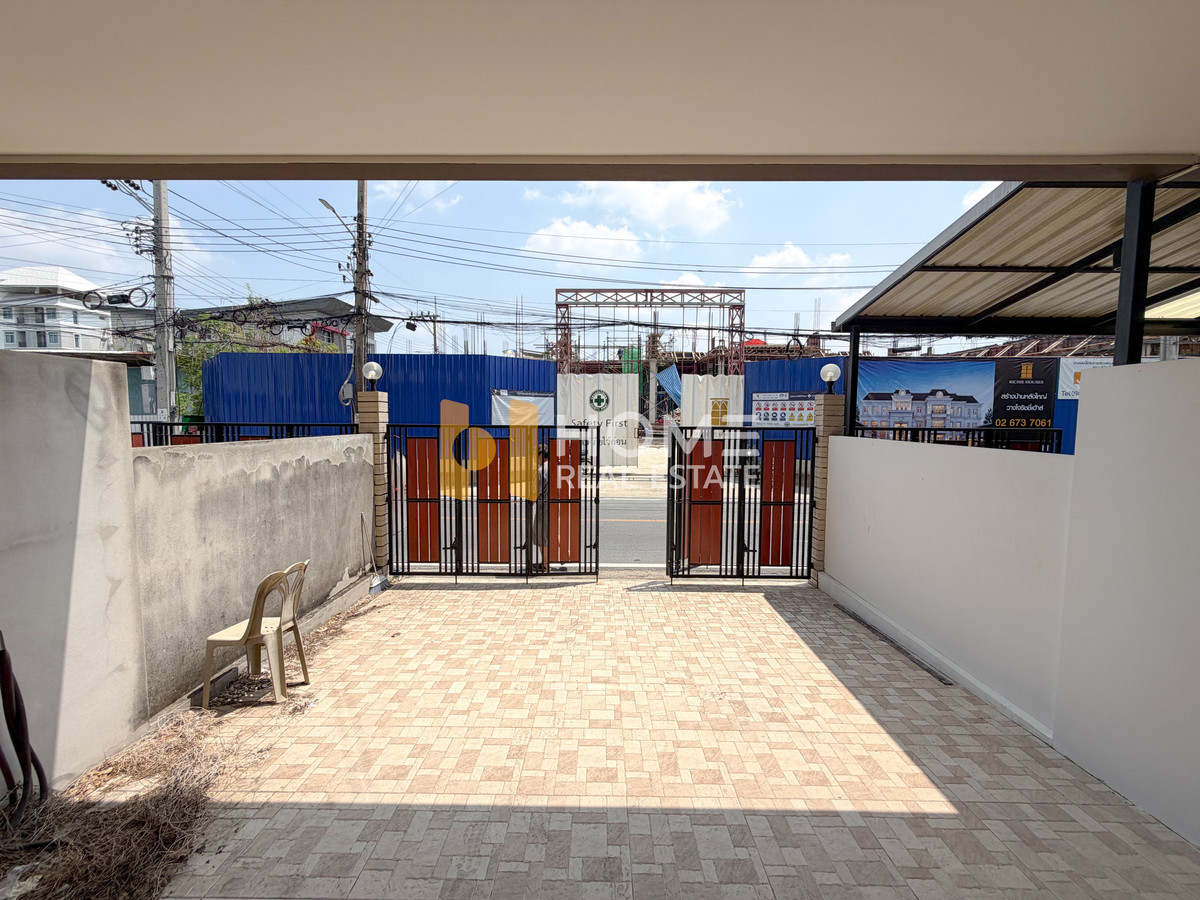 ทาวน์โฮม นวมินทร์ 74 / 3 ห้องนอน (ขาย), Townhome Nawamin 74 / 3 Bedrooms (FOR SALE) MNT059