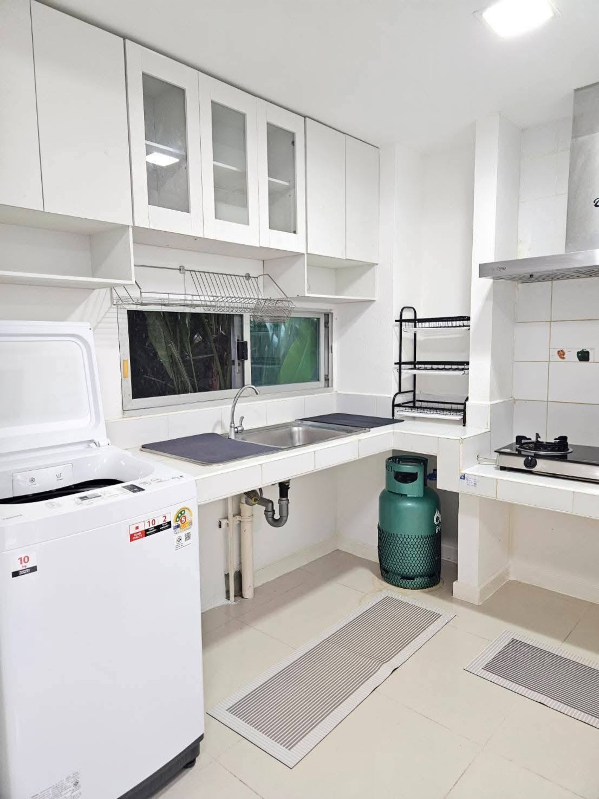 บ้านใหม่ พระราม 9 - ศรีนครินทร์ / 3 ห้องนอน (ขายพร้อมผู้เช่า), Baan Mai Rama 9 - Srinakarin / 3 Bedrooms (SALE WITH TENANT) BZD174