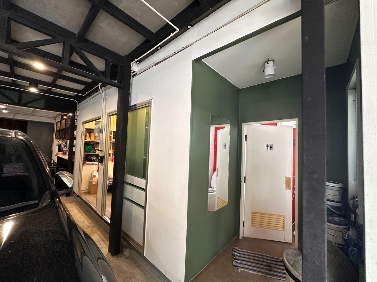 ที่ดิน ซอยลาดพร้าว 94 / 52 ตร.ว. (ขาย), Land Soi Lat Phrao 94 / 52 Sq.wah (FOR SALE) TPM374