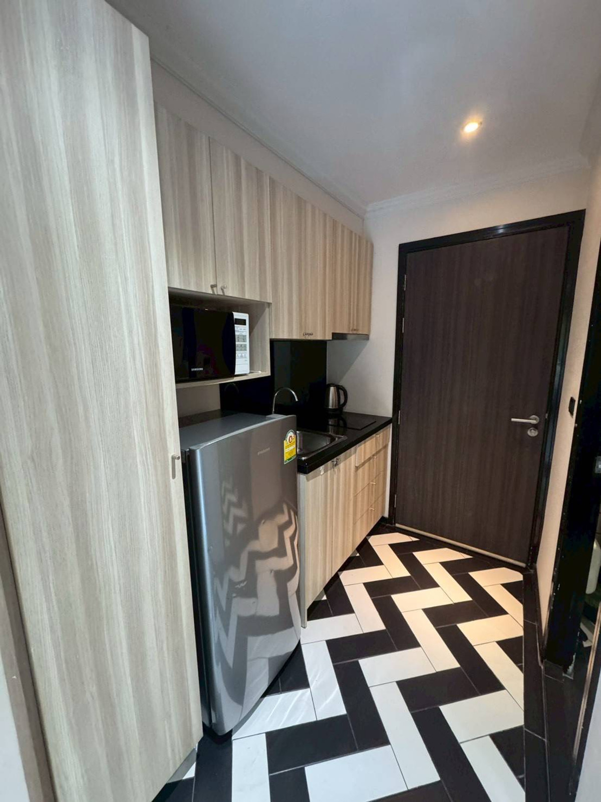 The Venetian Signature Condo Resort Pattaya / Studio (SALE WITH TENANT), เวเนเชี่ยน ซิกเนเจอร์ คอนโด รีสอร์ท พัทยา / ห้องสตูดิโอ (ขายพร้อมผู้เช่า) AM109